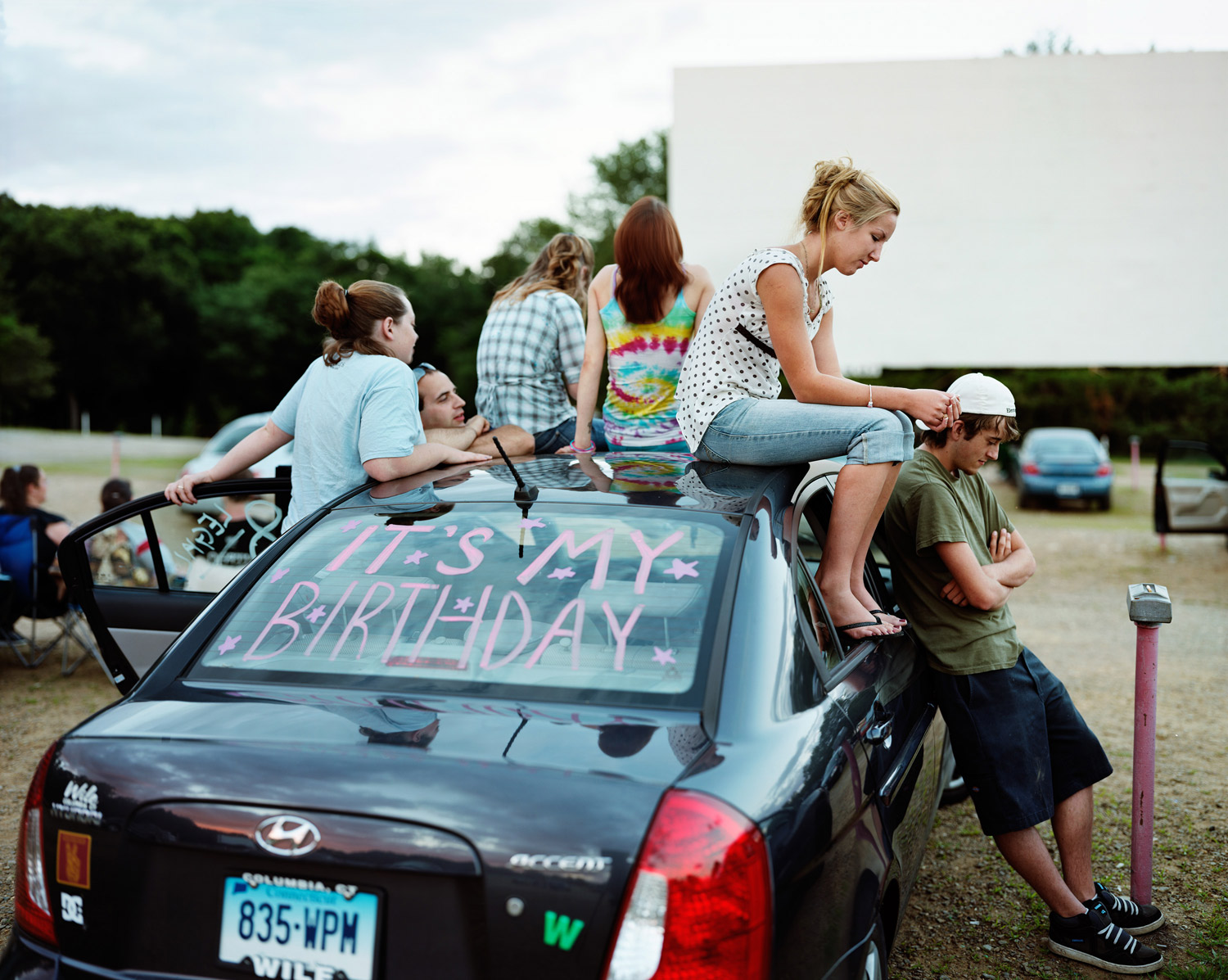 Teenagers waiting for release of the next installment in the Twilight Saga, <em>Eclipse</em>