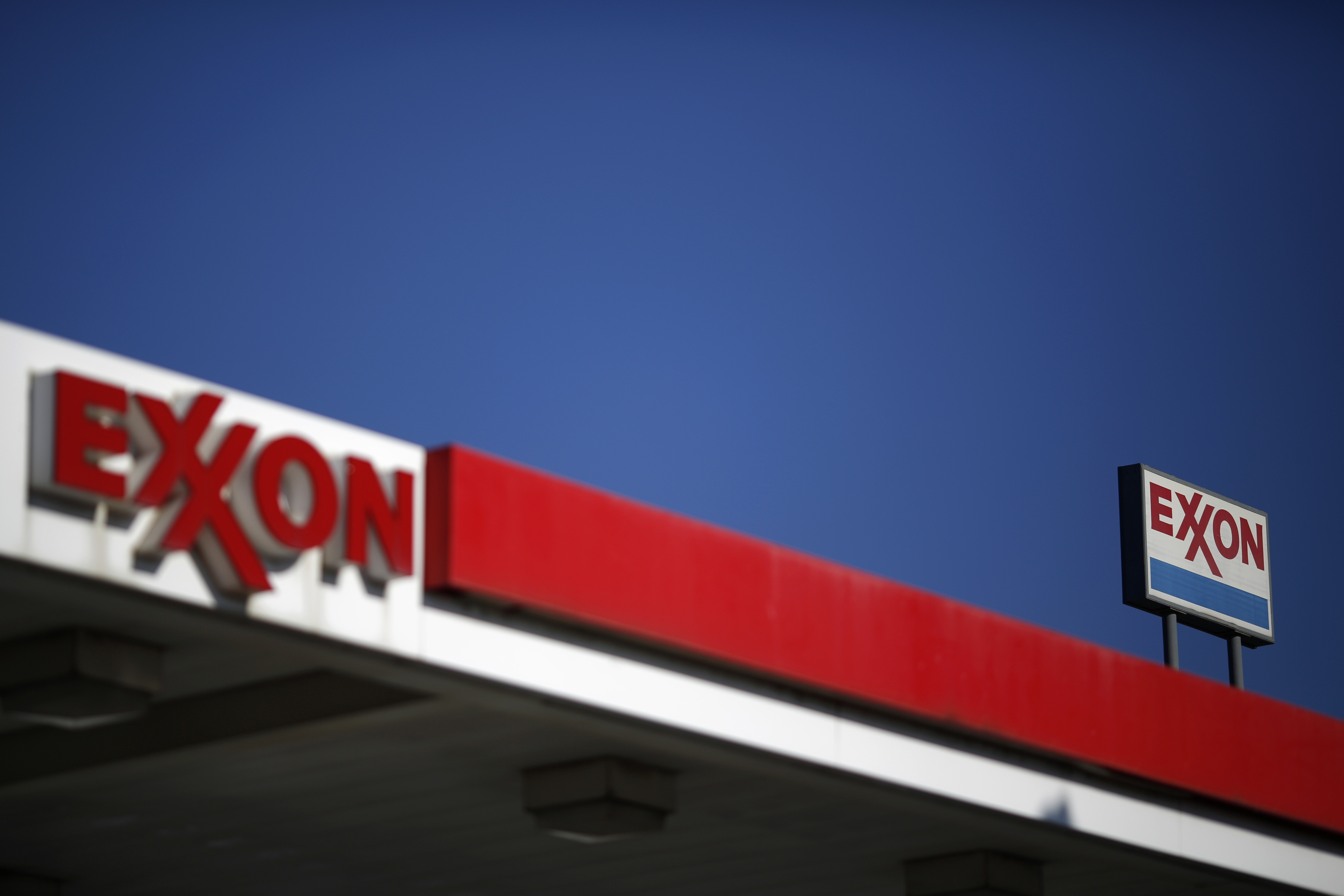 An Exxon Mobil Corp. gas station in Nashville, Tennessee on Jan. 16, 2015.
