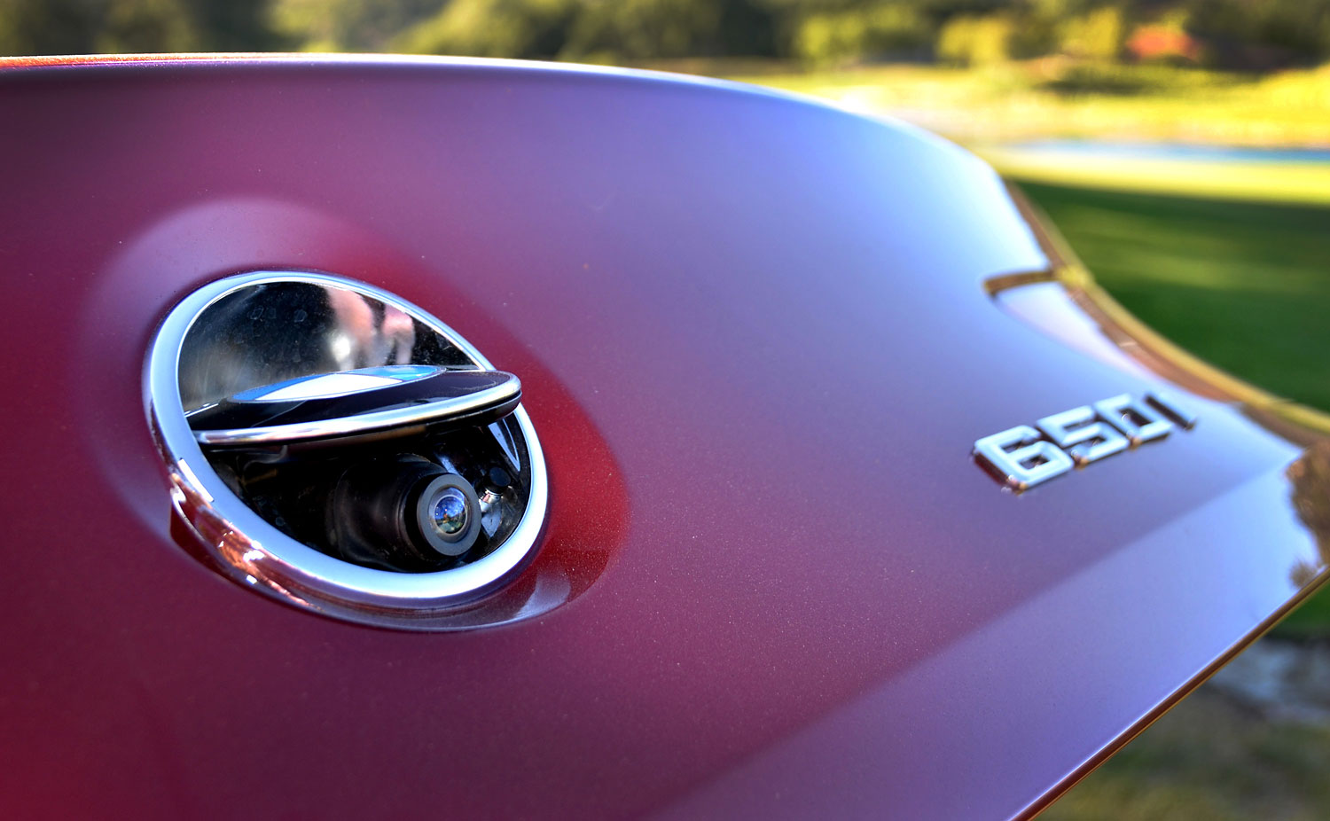 The rear-view camera on the trunklid of the 2012 BMW 650i Coupe.