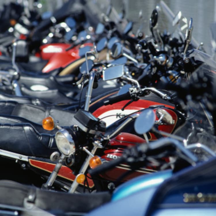 motorcycles-lined-up