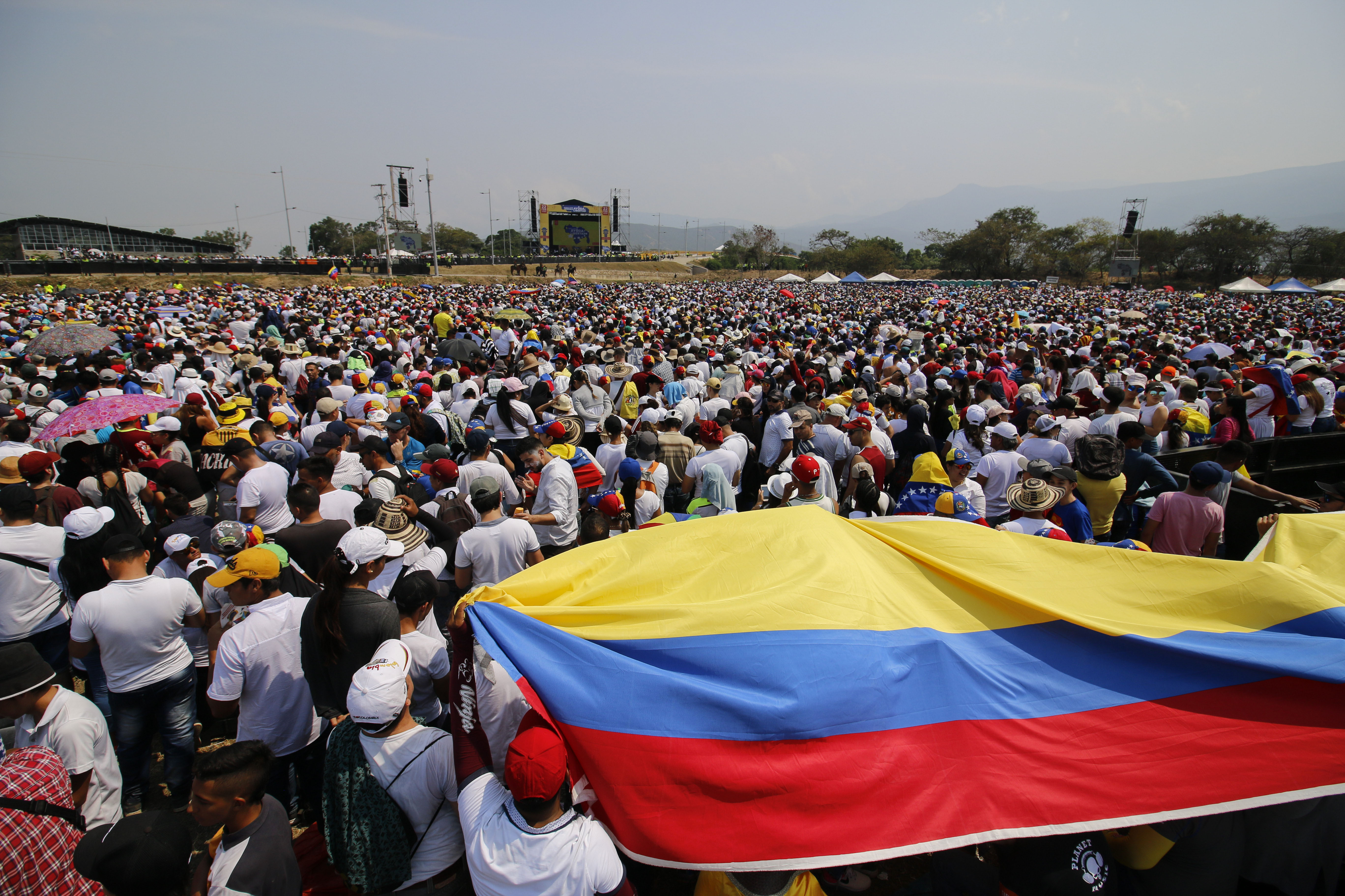 COLOMBIA-VENEZUELA-CRISIS-LIVE AID-CONCERT