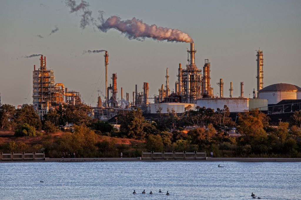 oil refinery phillips 66