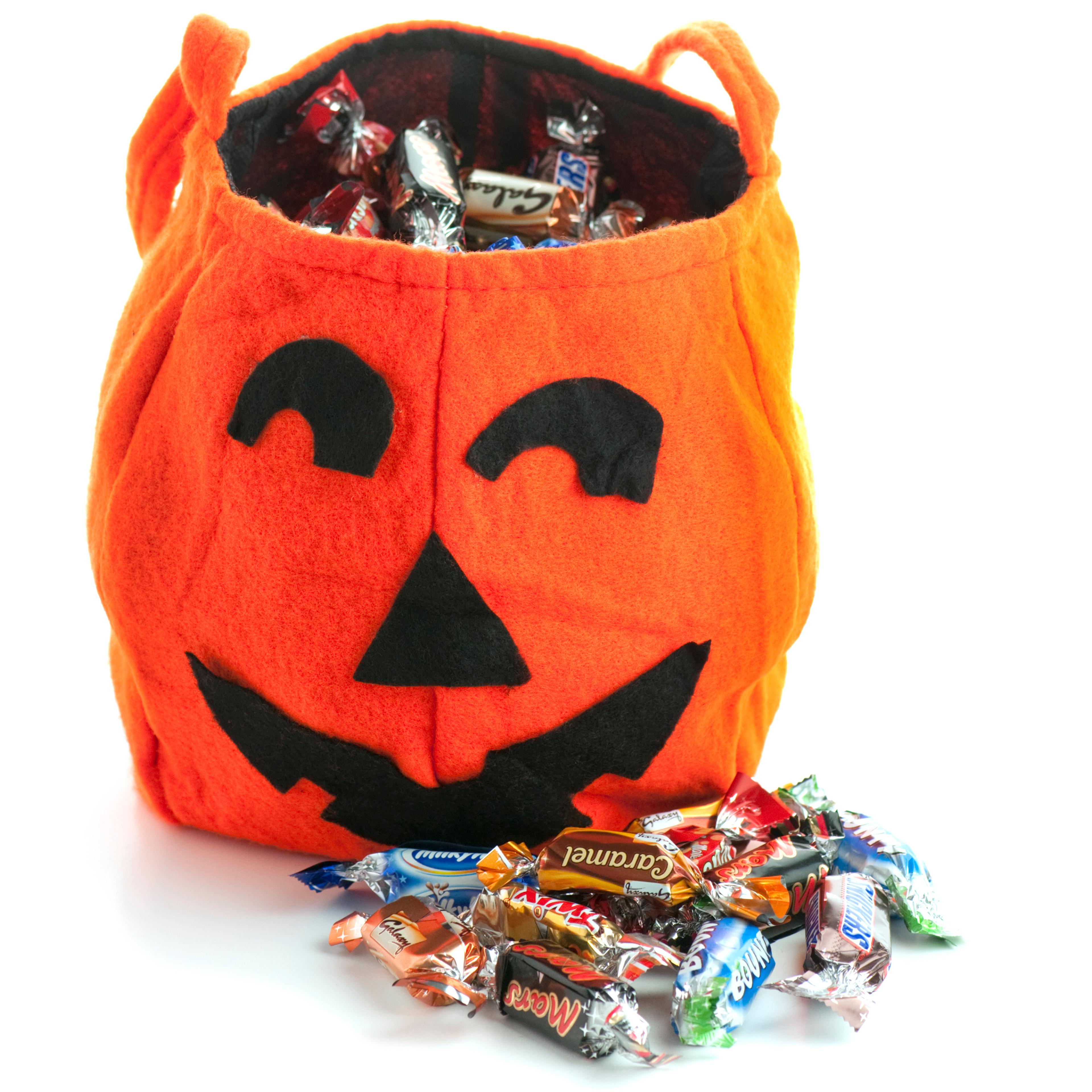 Halloween Trick or Treat Pumpkin bag with candy