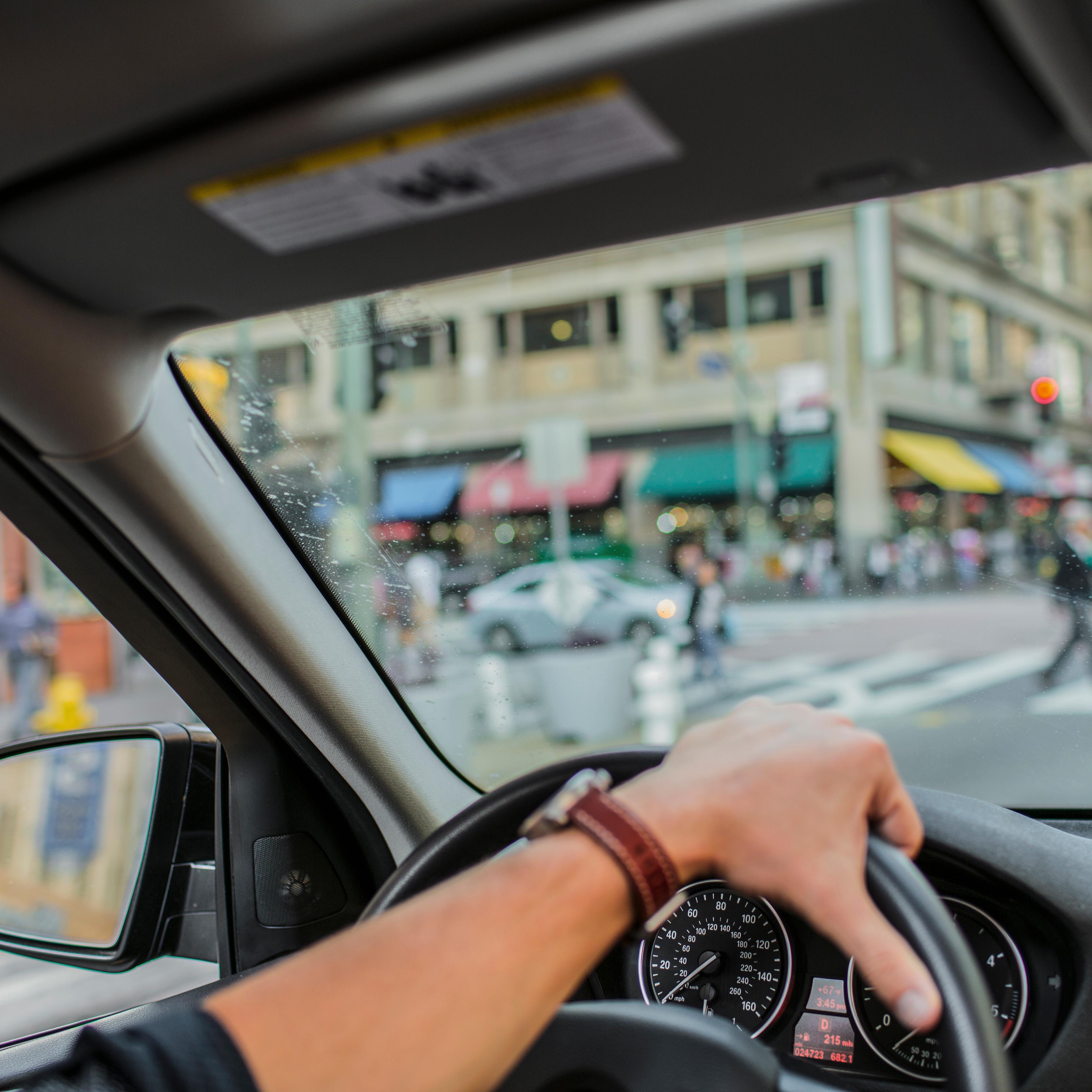 man-driving-city