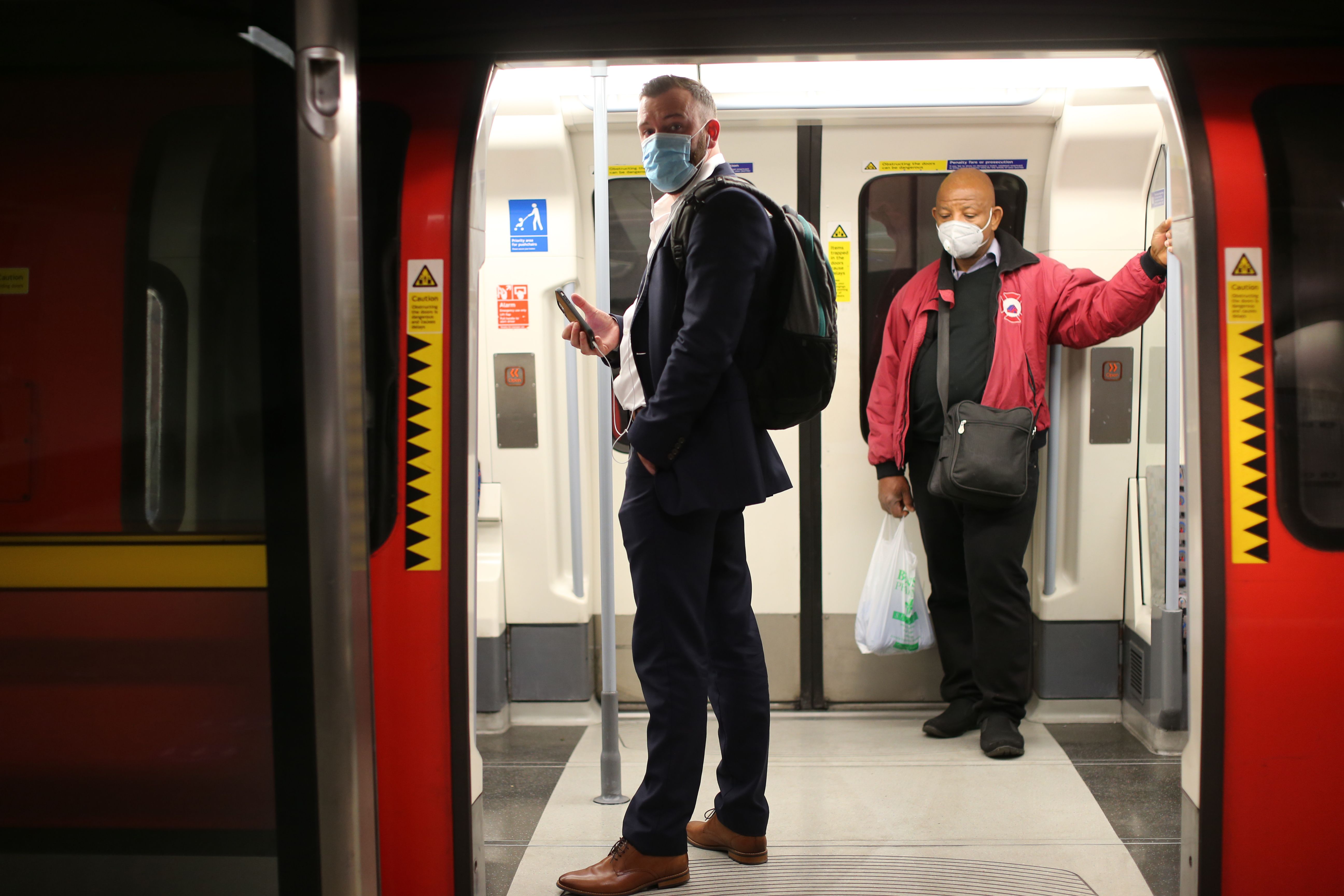 BRITAIN-HEALTH-VIRUS-TRAVEL