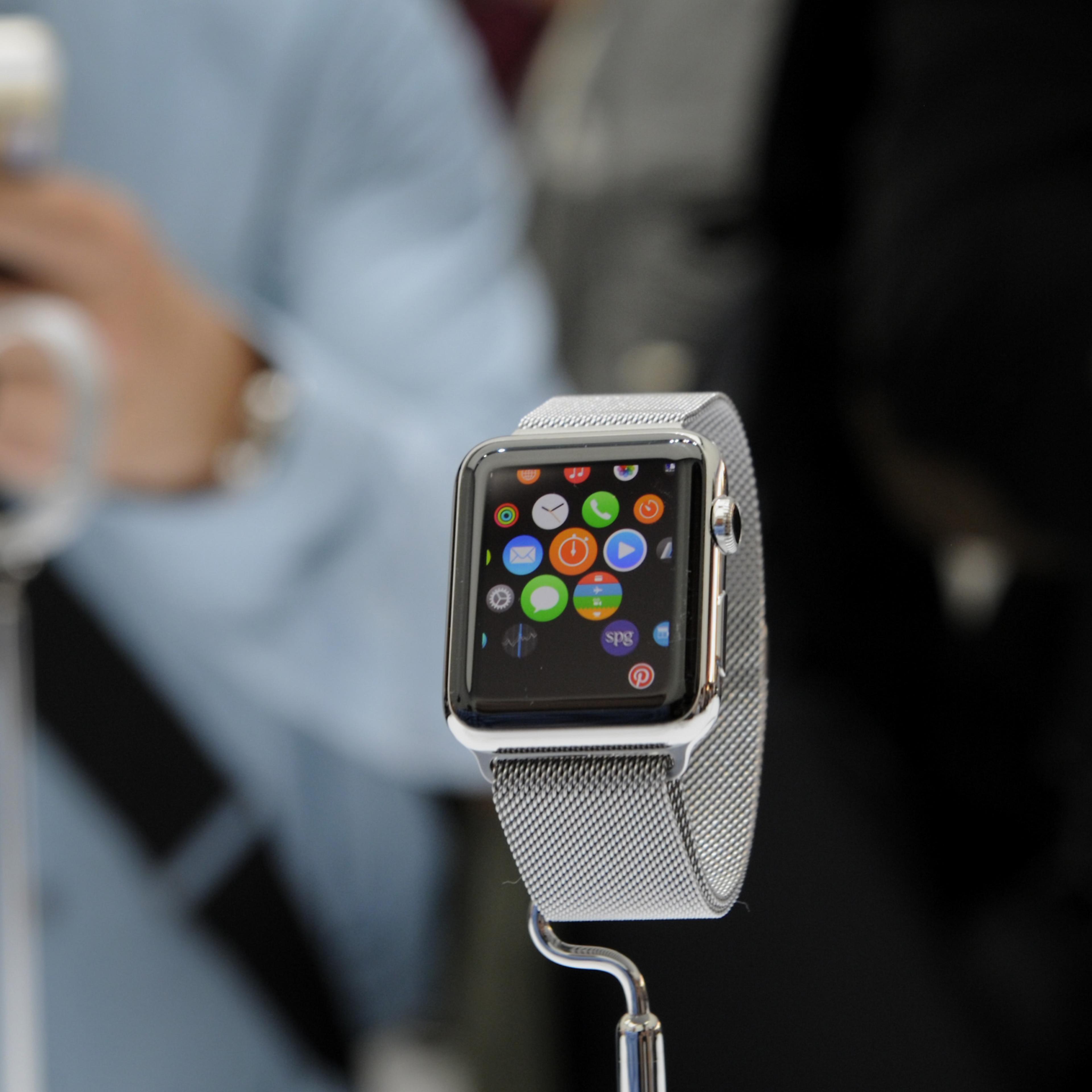 Apple Inc. Reveals Bigger-Screen iPhones Alongside Wearables