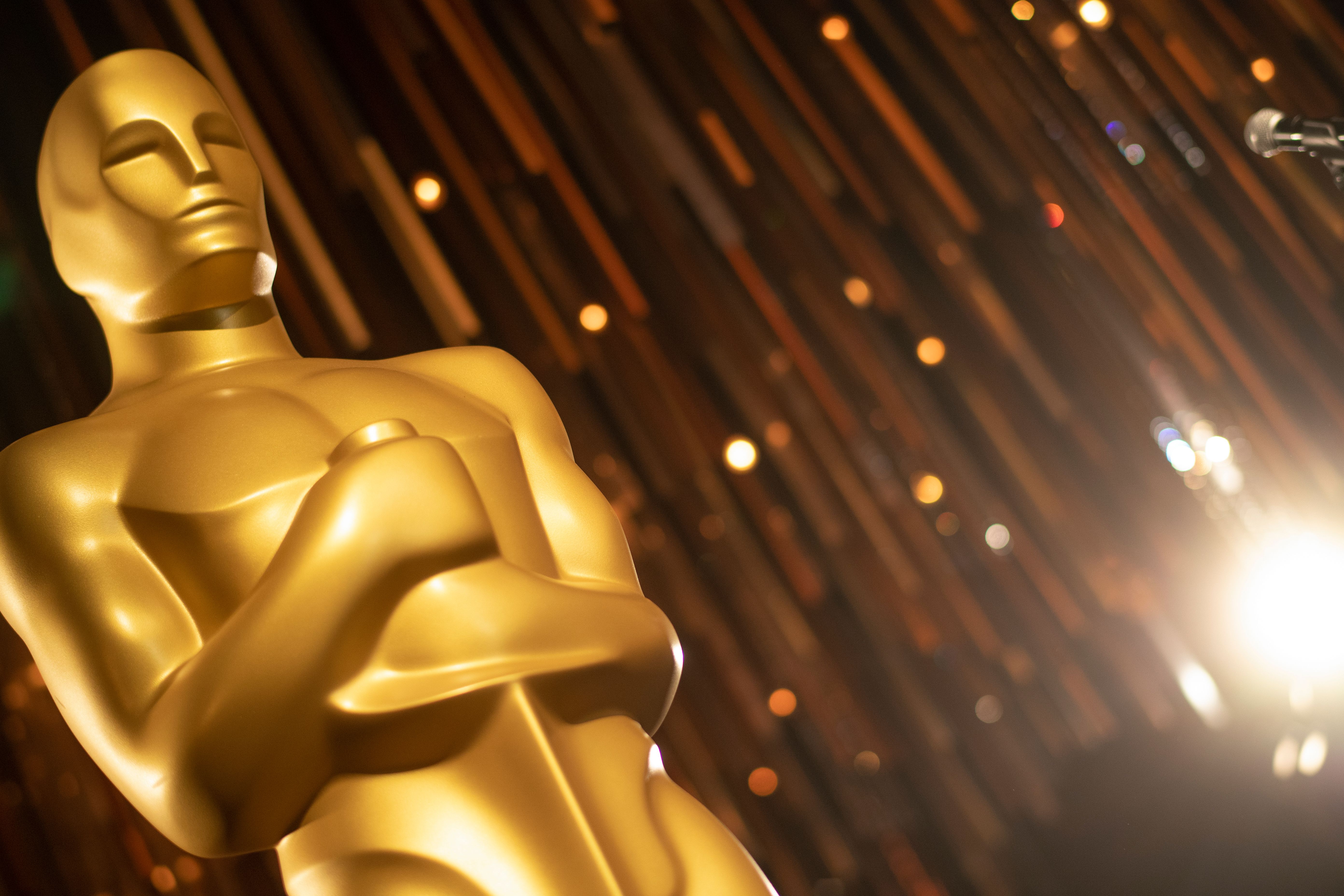 Oscar statue