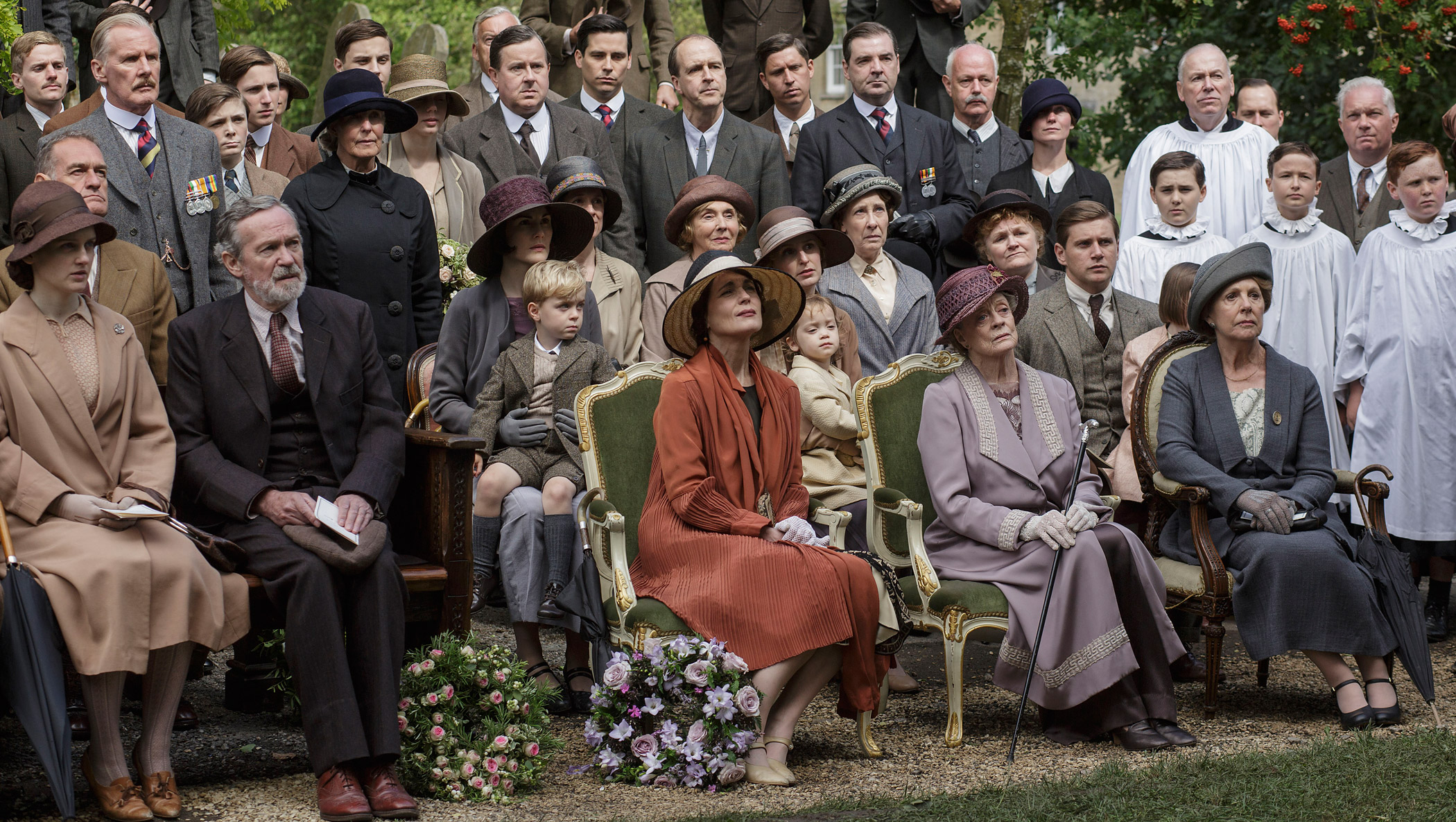 Downton Abbey Season 5 on MASTERPIECE on PBSPart EightSunday, February 22, 2015 at 9pm ETSomeone tries to derail Rose and Atticus’s happiness. Mrs. Patmore gets a surprise. Anna isin trouble. Robert has a revelation.(C) Nick Briggs/Carnival Films 2014 fo