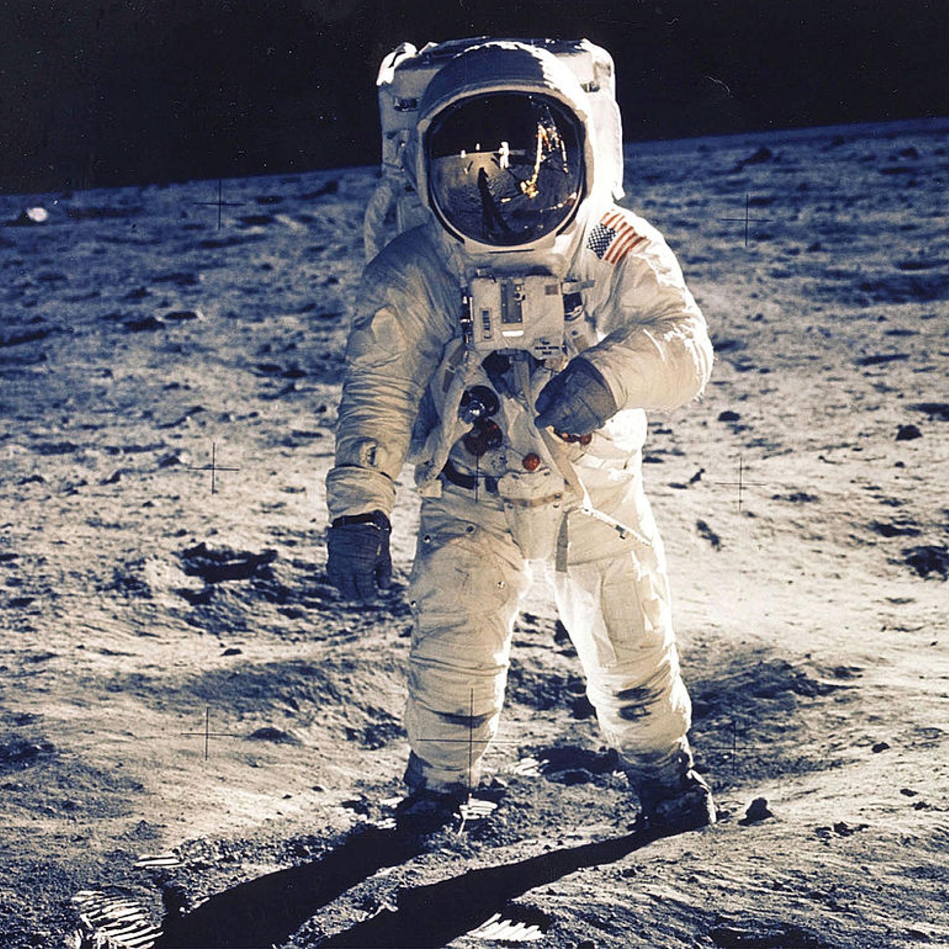 Apollo Moon Landing App