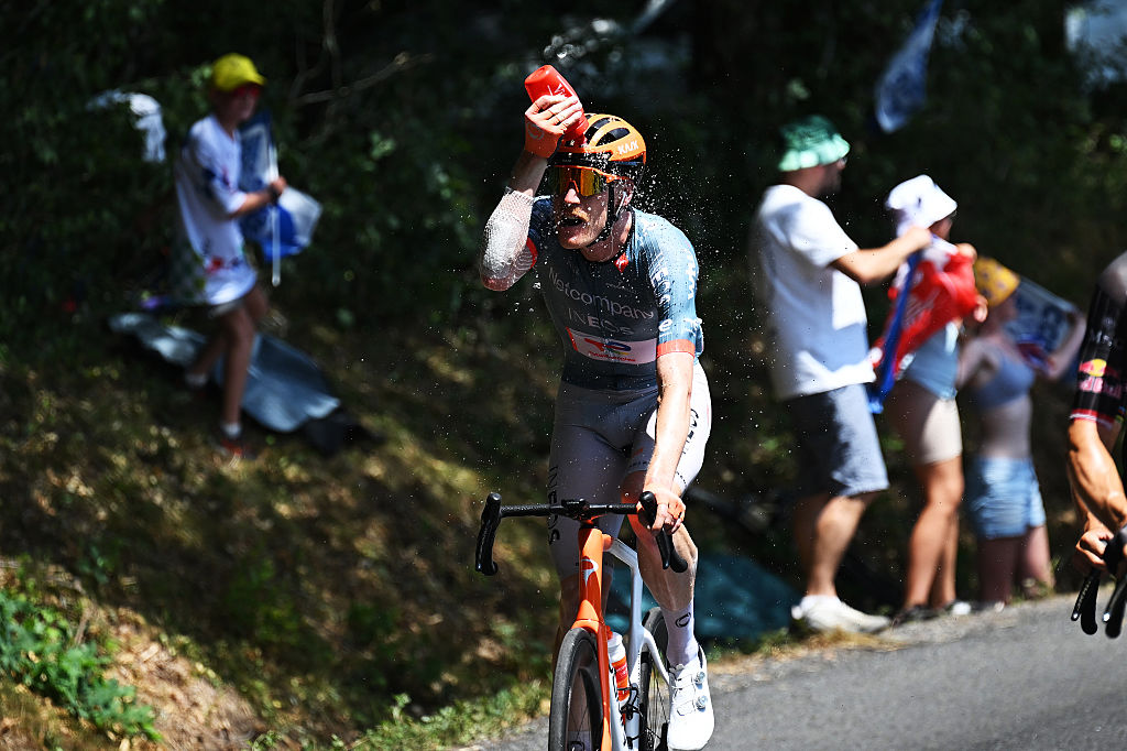 How Europes Extreme Heat Waves Have Impacted the Tour de France How Europes Extreme Heat Waves Have Impacted the Tour de France