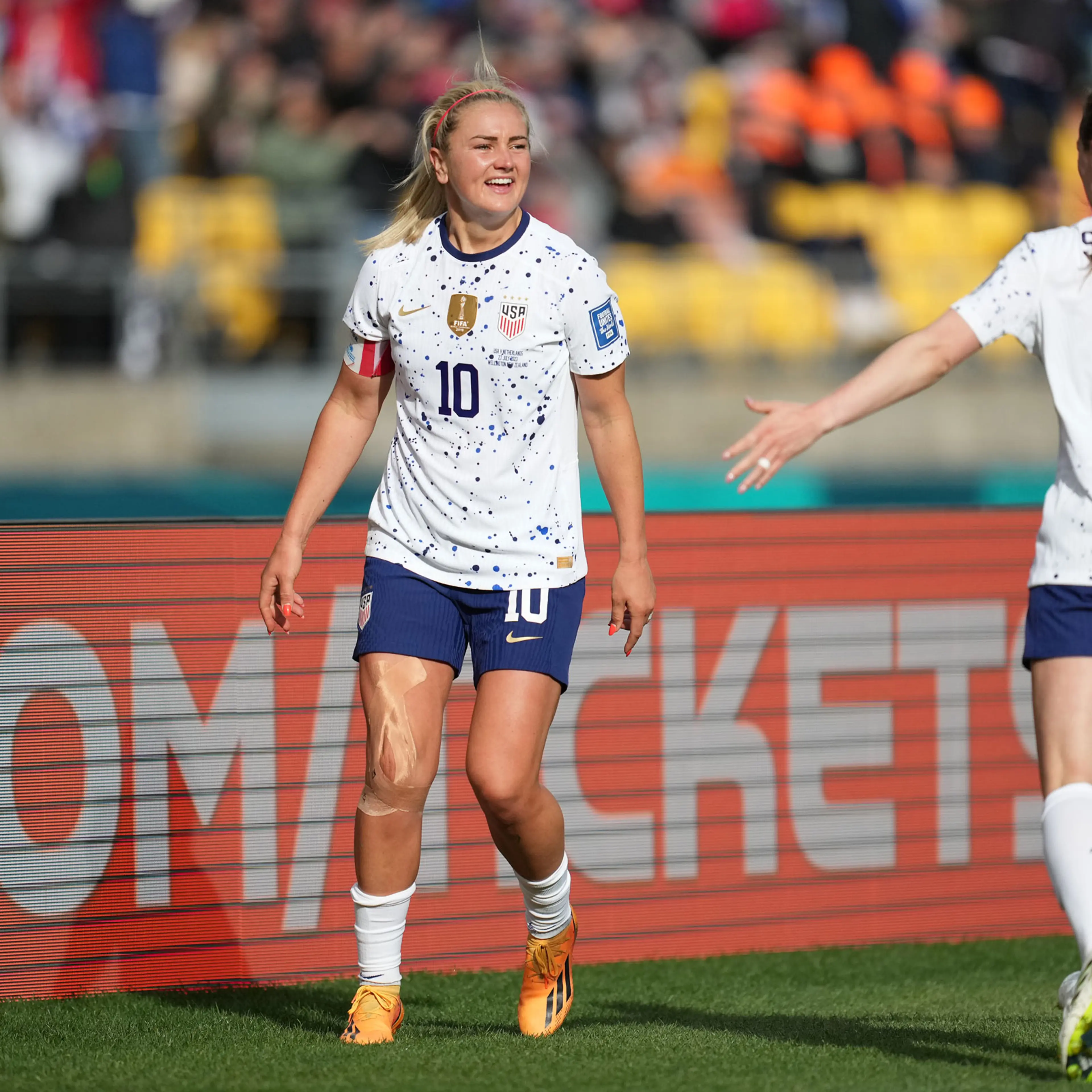 Lindsey Horan celebrates scoring with Andi Sullivan during the second half against the Netherlands