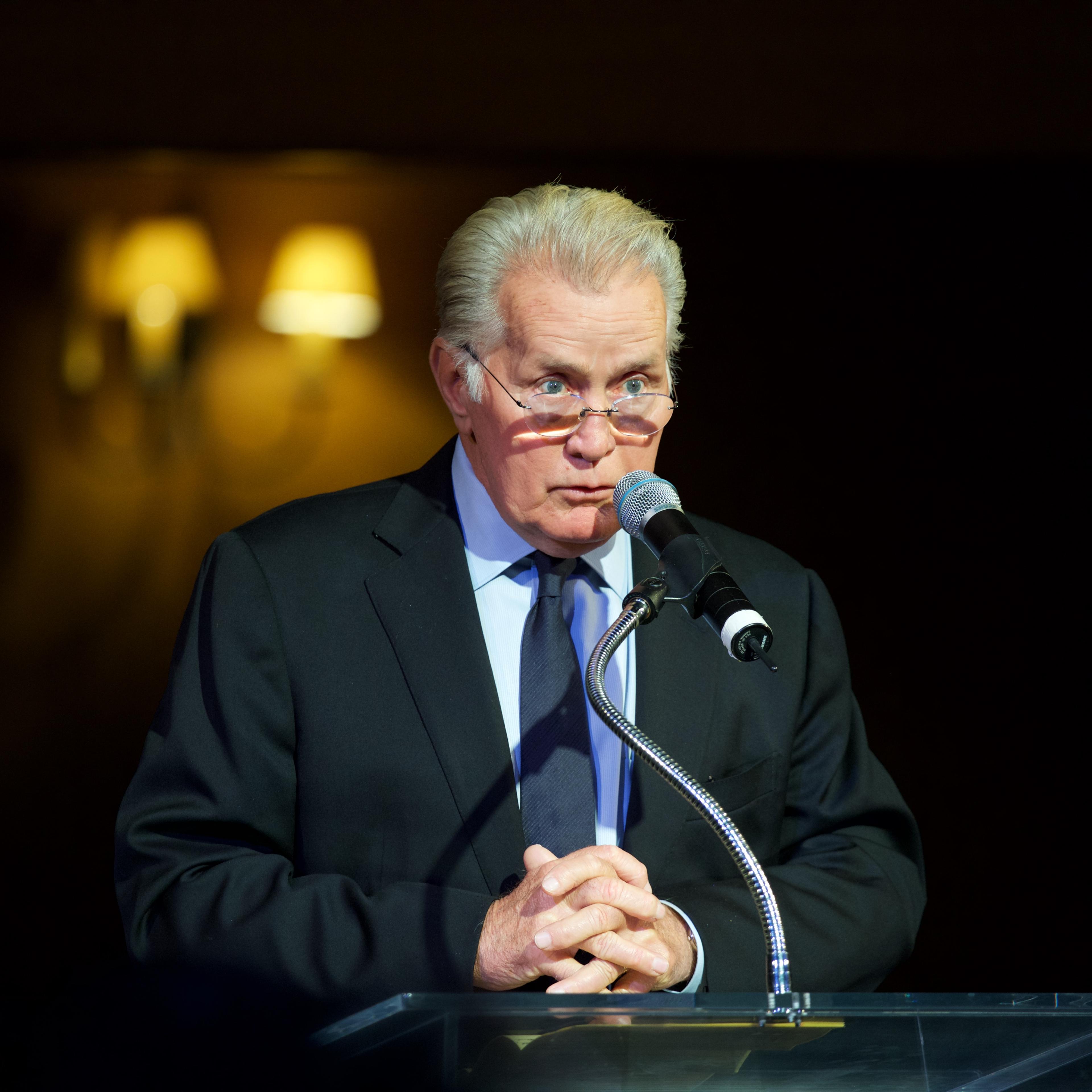 celebrities vote against trump electoral college