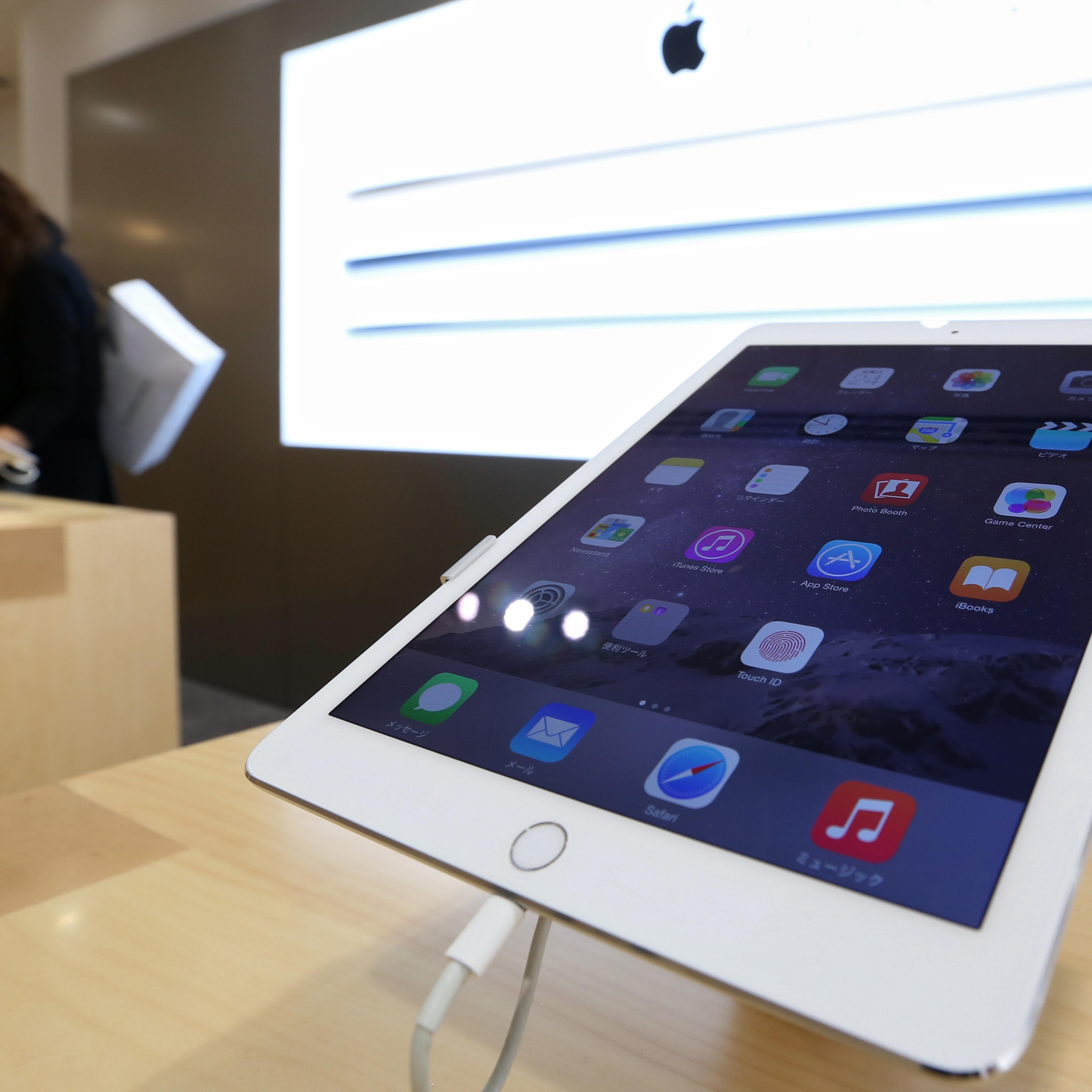 Inside A SoftBank Store As Apple Inc. New iPads Go On Sale