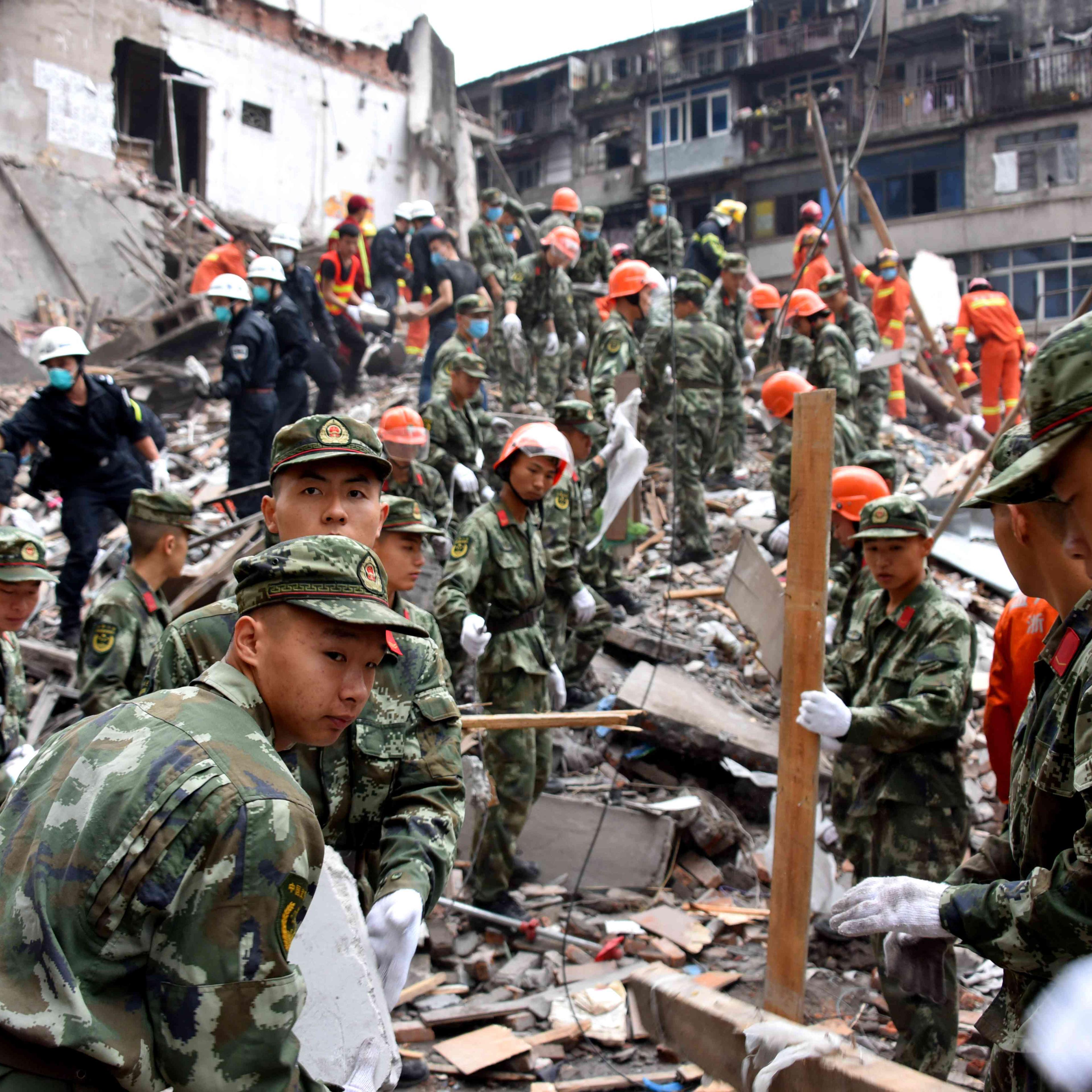 4 Dead In Wenzhou Buildings Collapse