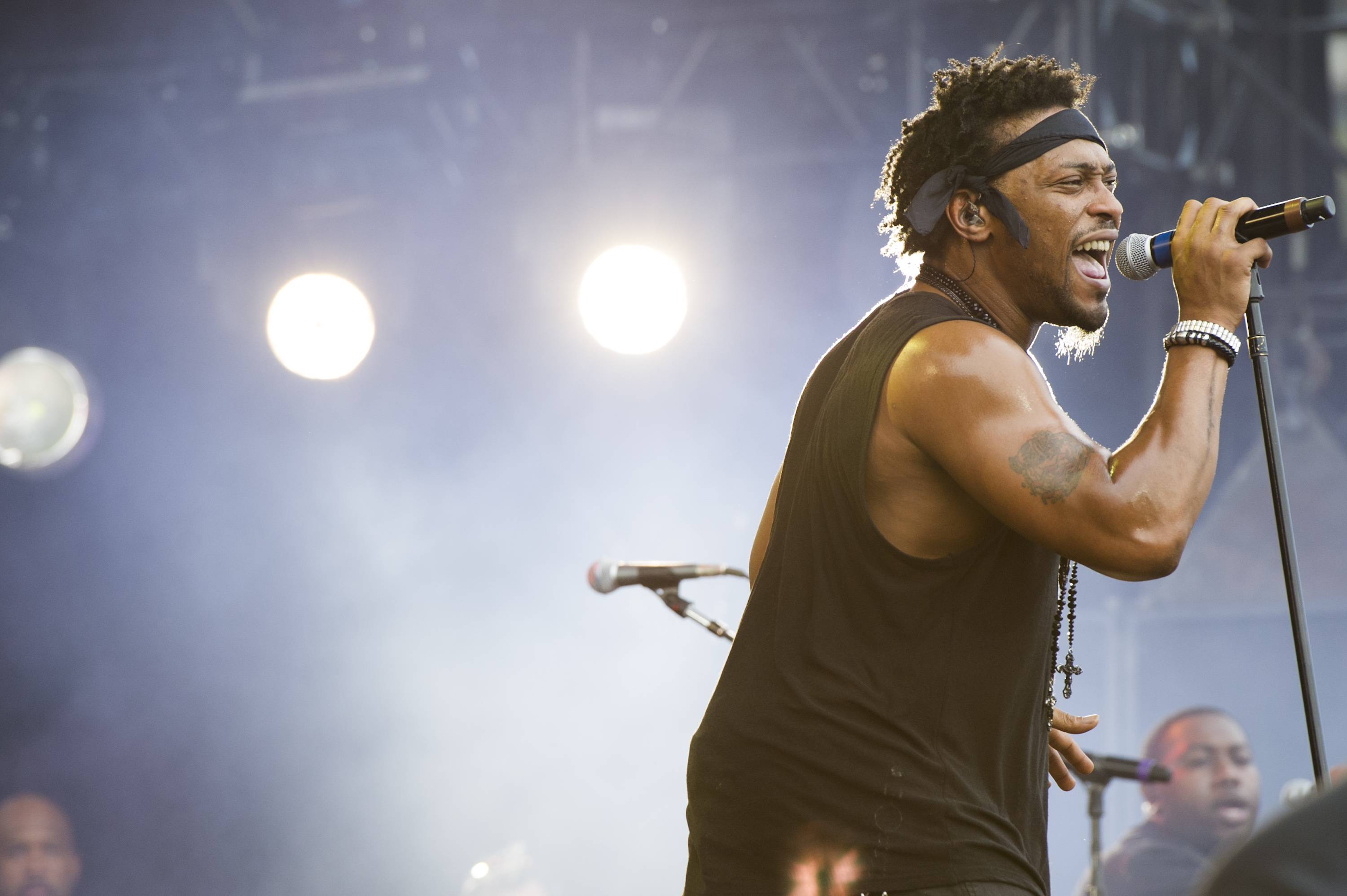 did d angelo smoke cigarettes deangelo beverly smoking those who didn't: Beverly D'Angelo, Norman Mail- [Incomplete] News D'Angelo Announces First U.S. Show – D'Angelo's death puts focus on