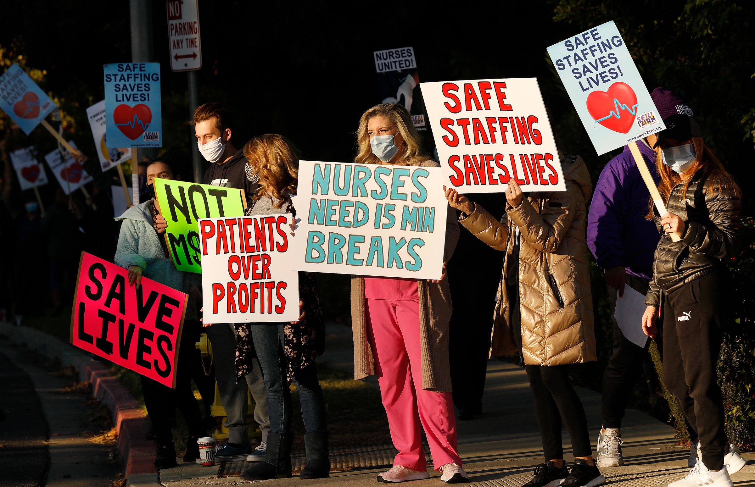 Nurses and licensed medical professionals picket in front of Los Robles Regional Medical Center to raise concerns over lack of COVID-19 testing for patients and staff, continued insufficient PPE and dangerous lack of staff on duty, in Thousand Oaks, Cali