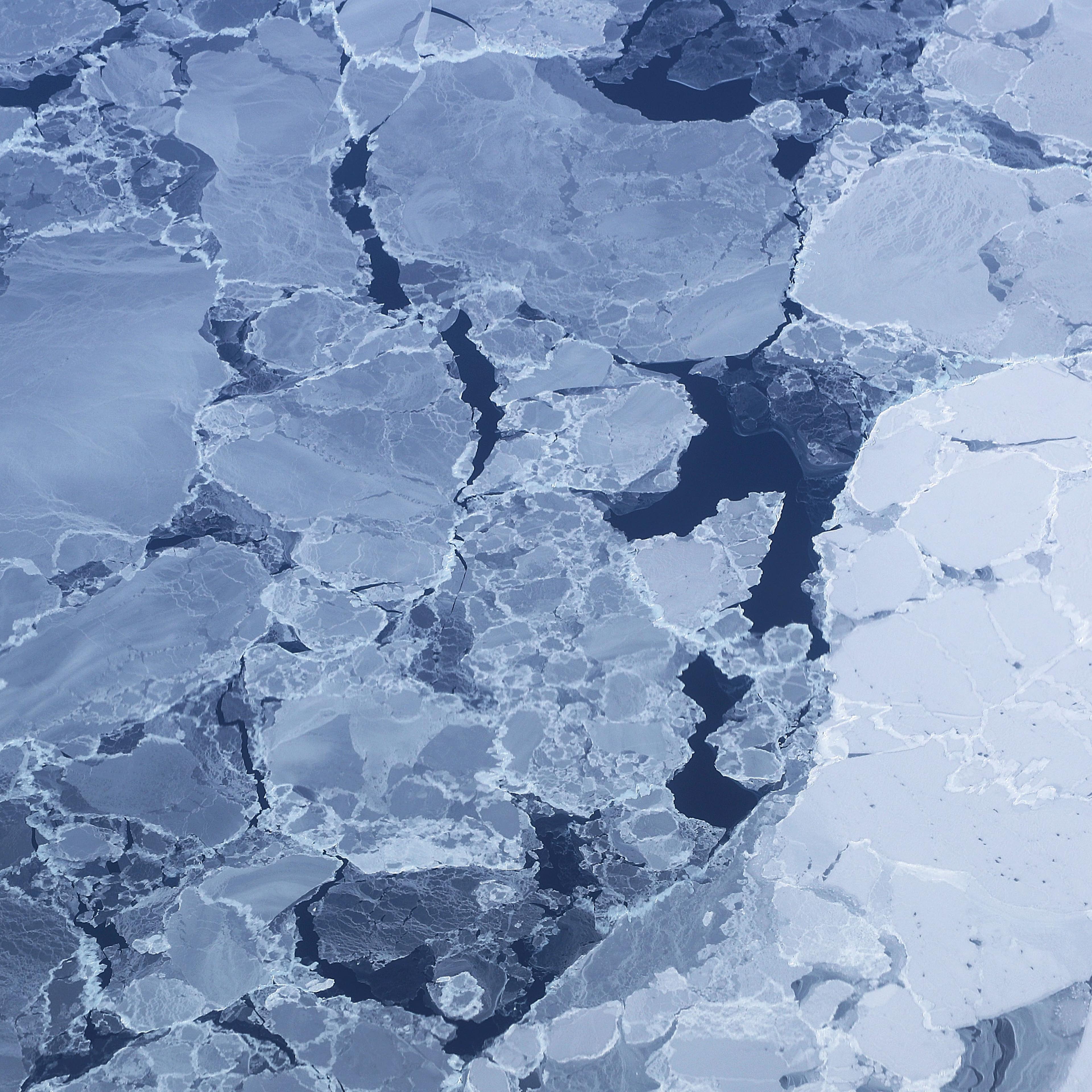 NASA Contiartic-ice-council-oil-drillingnues Efforts To Monitor Arctic Ice Loss With Research Flights Over Greenland and Canada