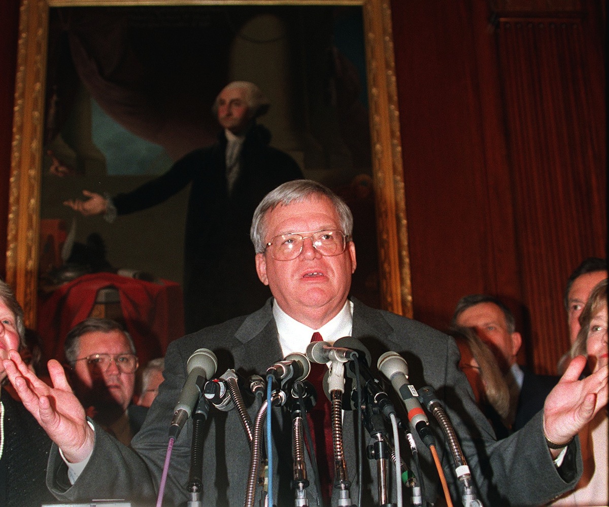 US Representative Dennis Hastert (C), R-IL, speaks