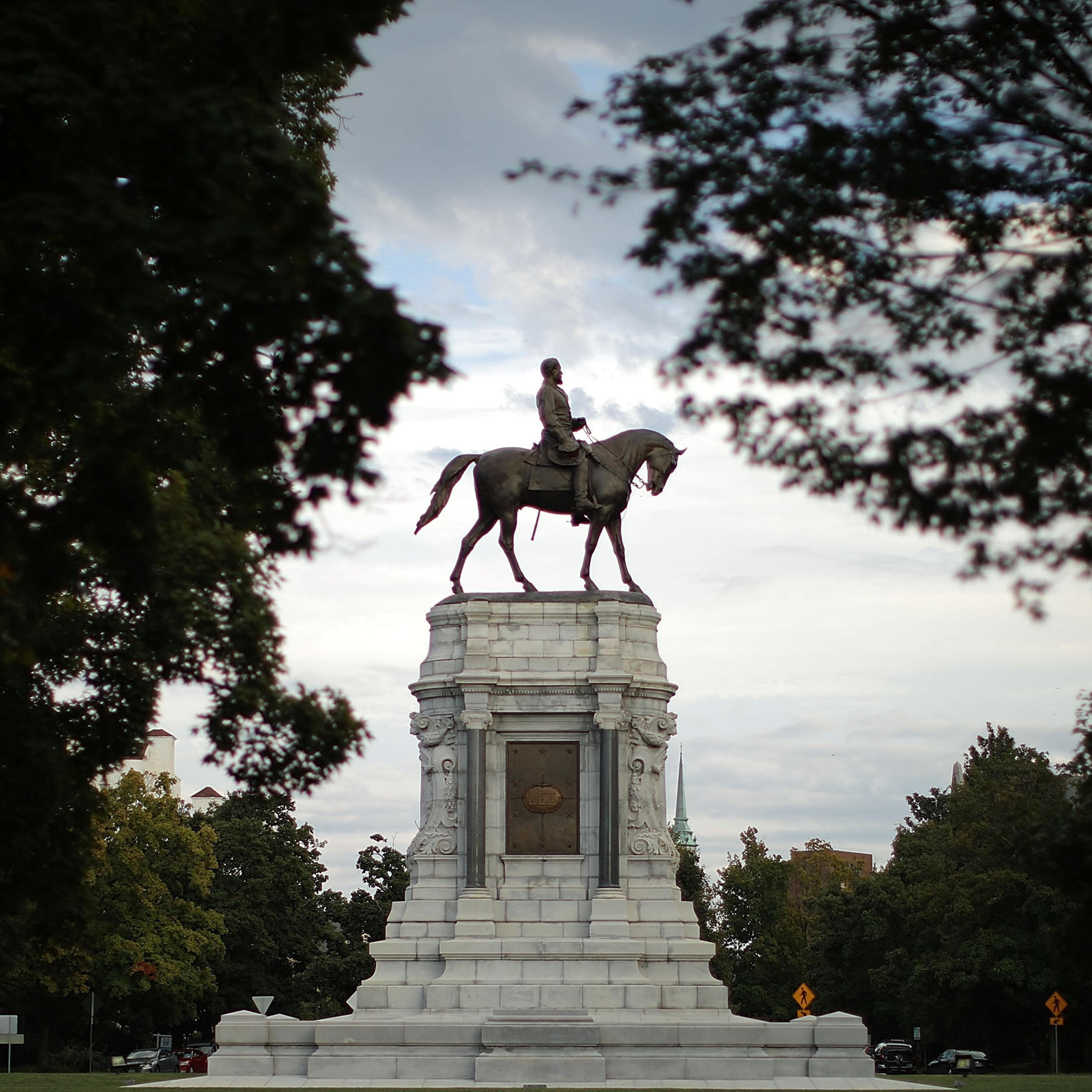 Richmond Mayor Calls For Removal Of City's Confederate Era Statues On Its Monument Ave.