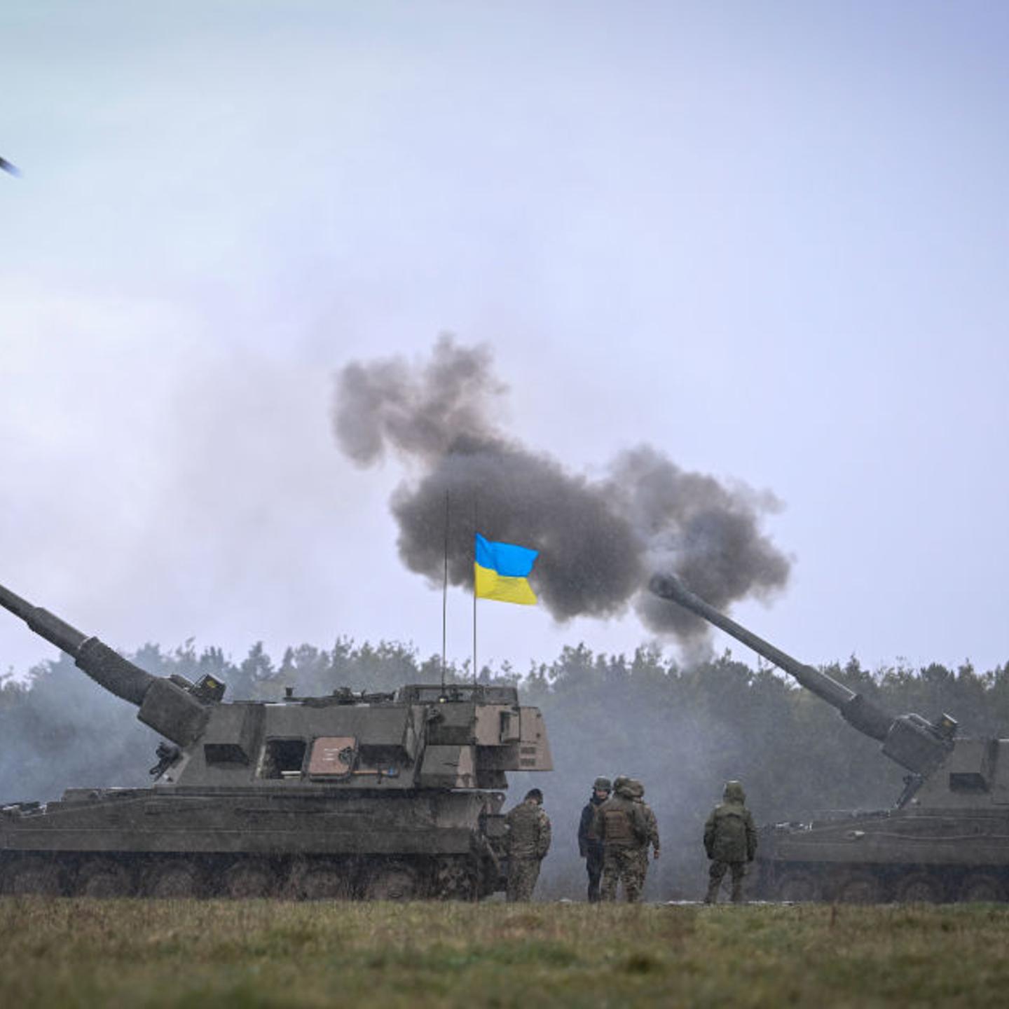 Ukrainian troops live fire the AS90 during their final training, on March 24, 2023 in South West, England. Ukrainian artillery recruits come to the end of their training on AS90 155mm self-propelled gun. A self-propelled gun is a type of howitzer has a p