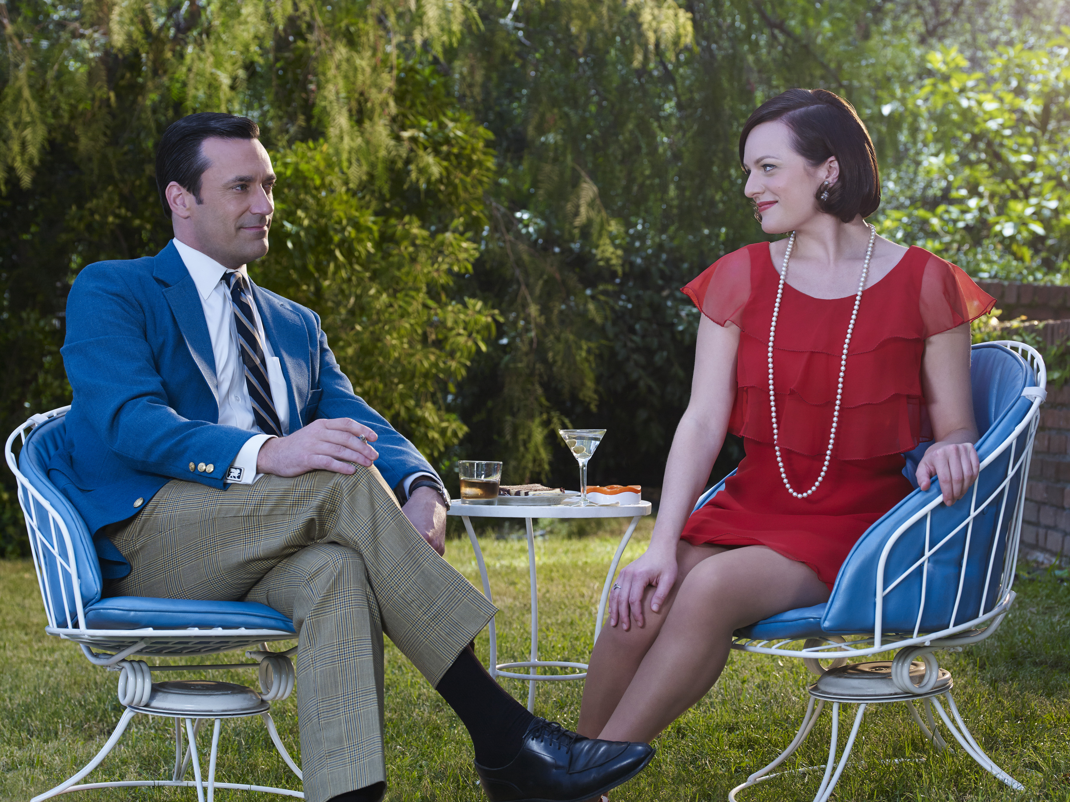 Jon Hamm as Don Draper and Elisabeth Moss as Peggy Olson - Mad Men _ Season 7B, Gallery _ Photo Credit: Frank Ockenfels 3/AMC