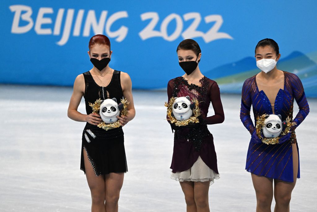 FSKATING-OLY-2022-BEIJING-PODIUM