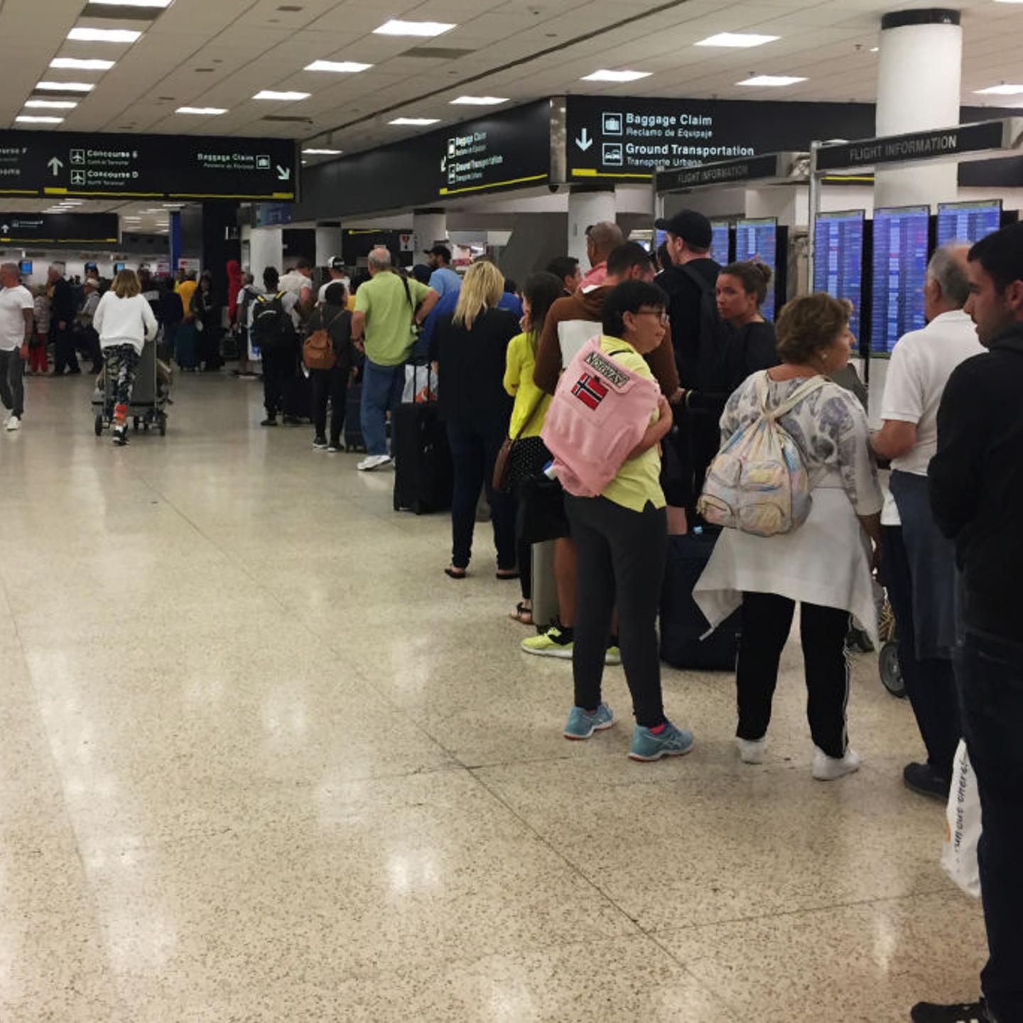 US-POLITICS-SHUTDOWN-TRANSPORT-AVIATION-MIAMI