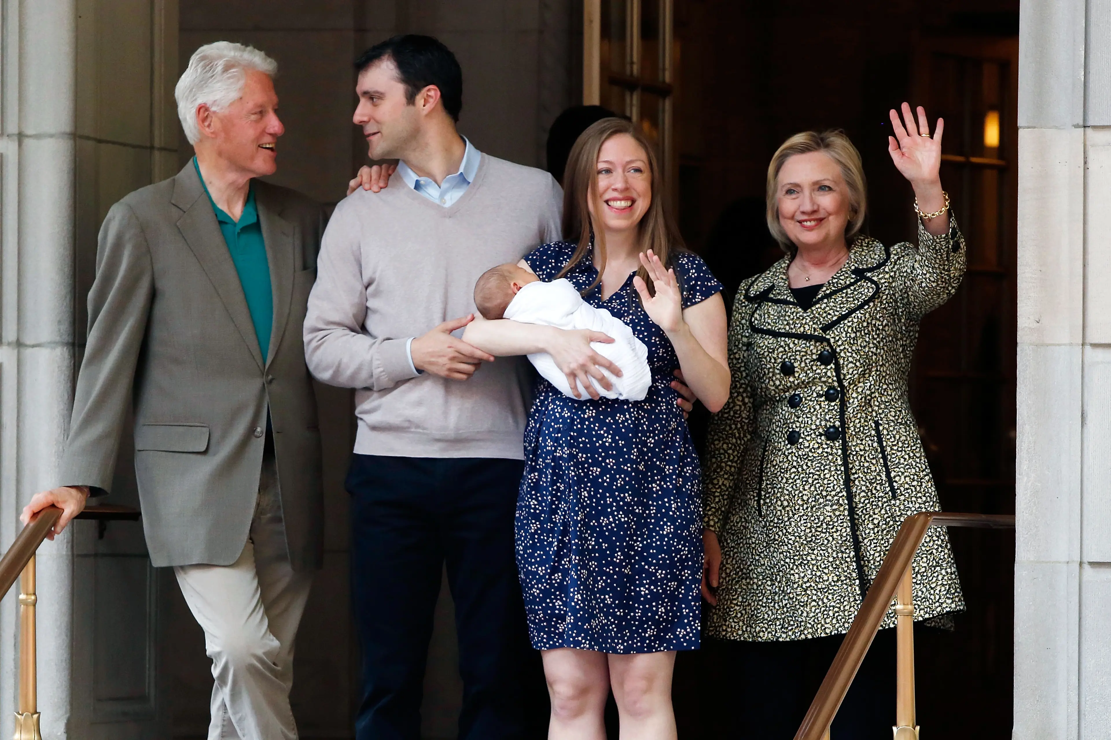 hillary clinton dress designer Hillary Clinton's Met Gala 2022 dress has secret embroidery