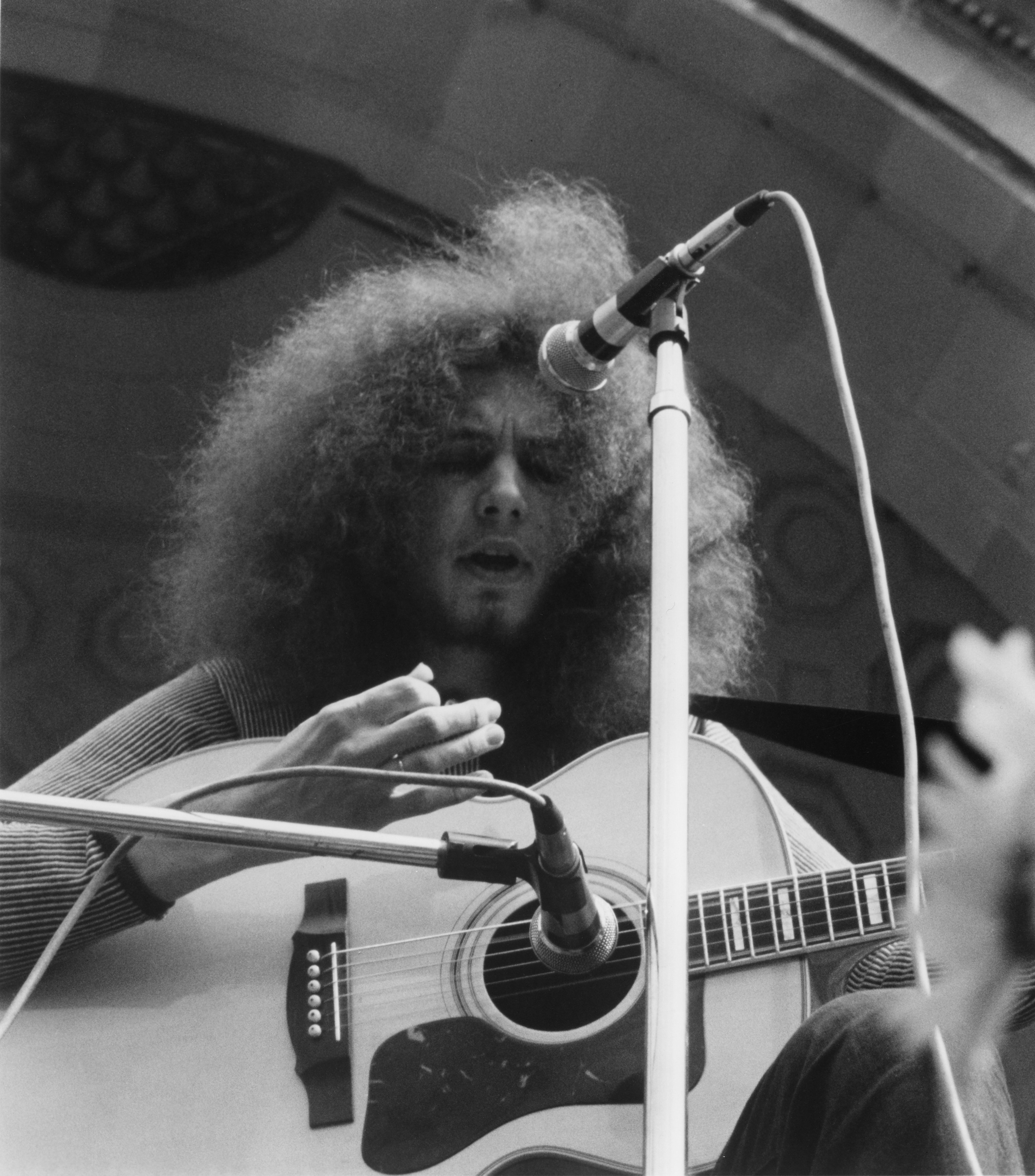 Bert Sommer Performing