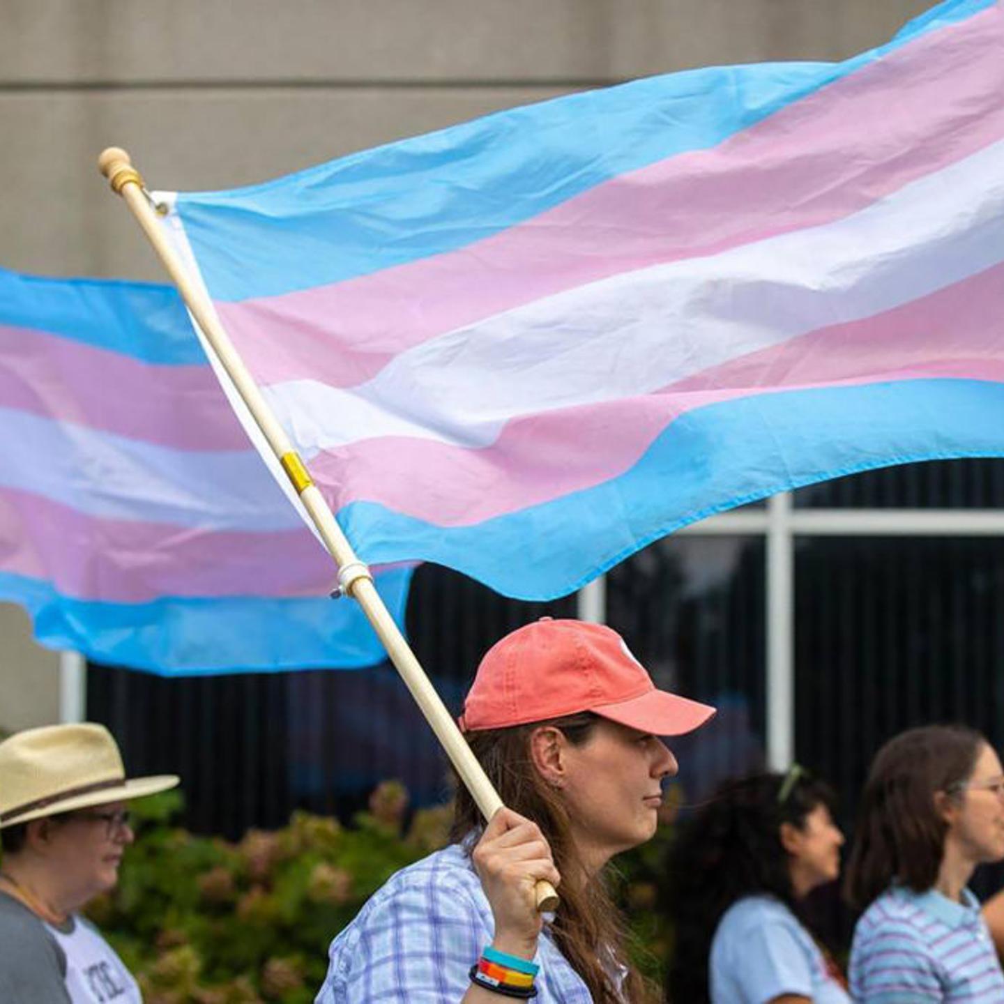 US-NEWS-KY-TRANSGENDER-CARE-LX