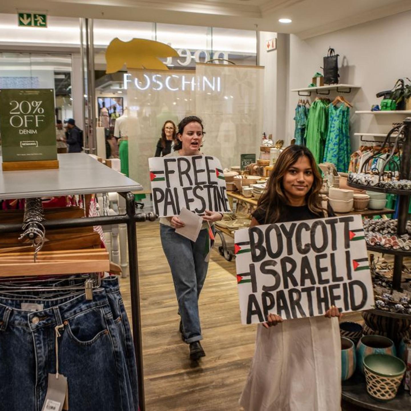 TOPSHOT-SAFRICA-PALESTINIAN-ISRAEL-DEMO