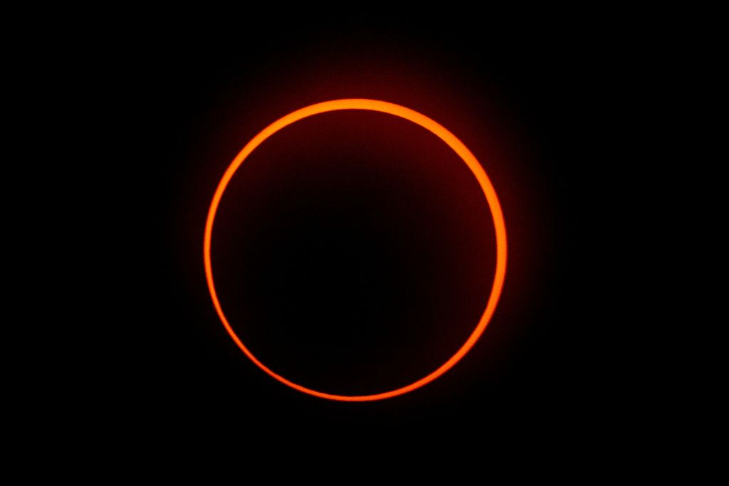 TOPSHOT-PANAMA-ASTRONOMY-ANNULAR-ECLIPSE