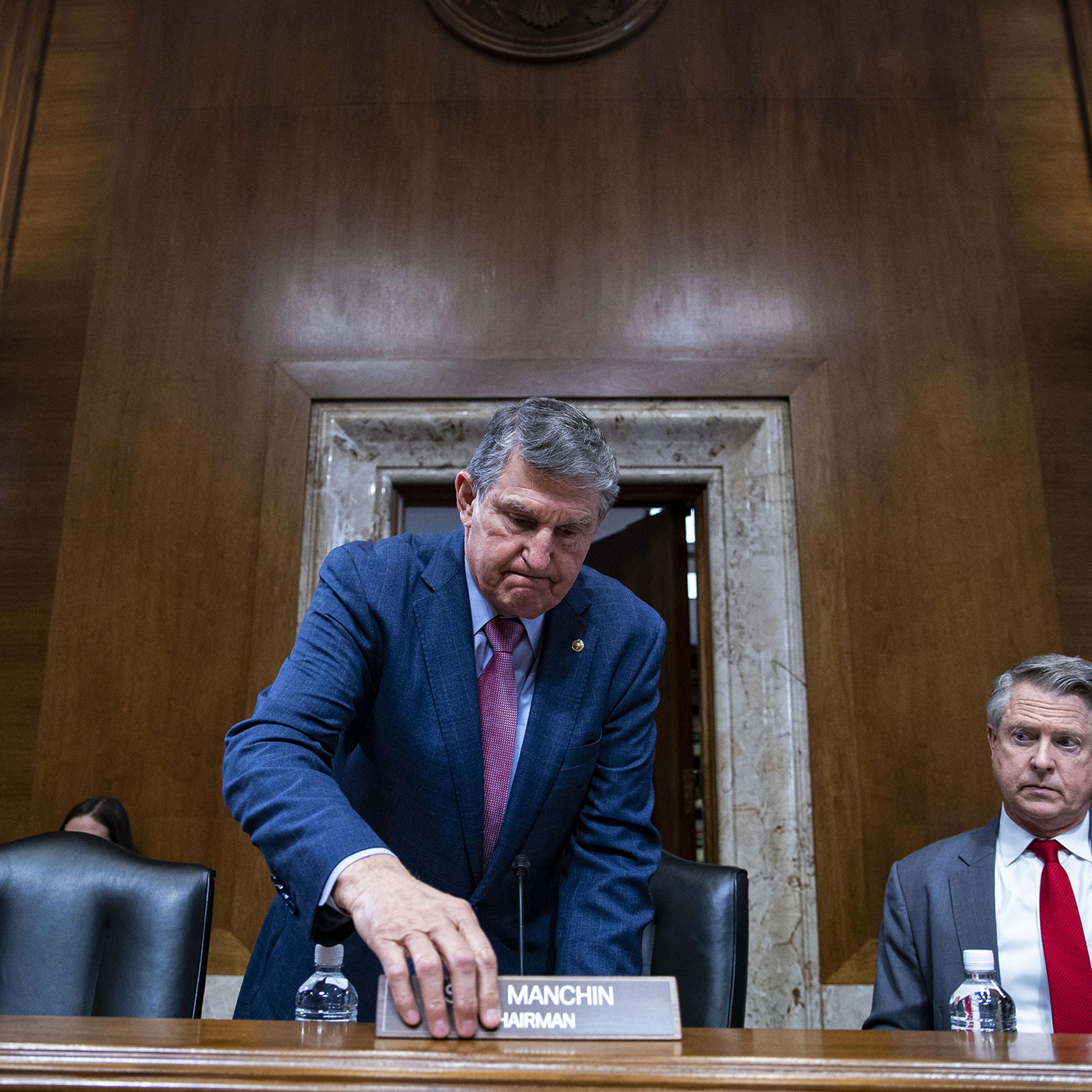 Senate Nears Russia Sanctions Deal