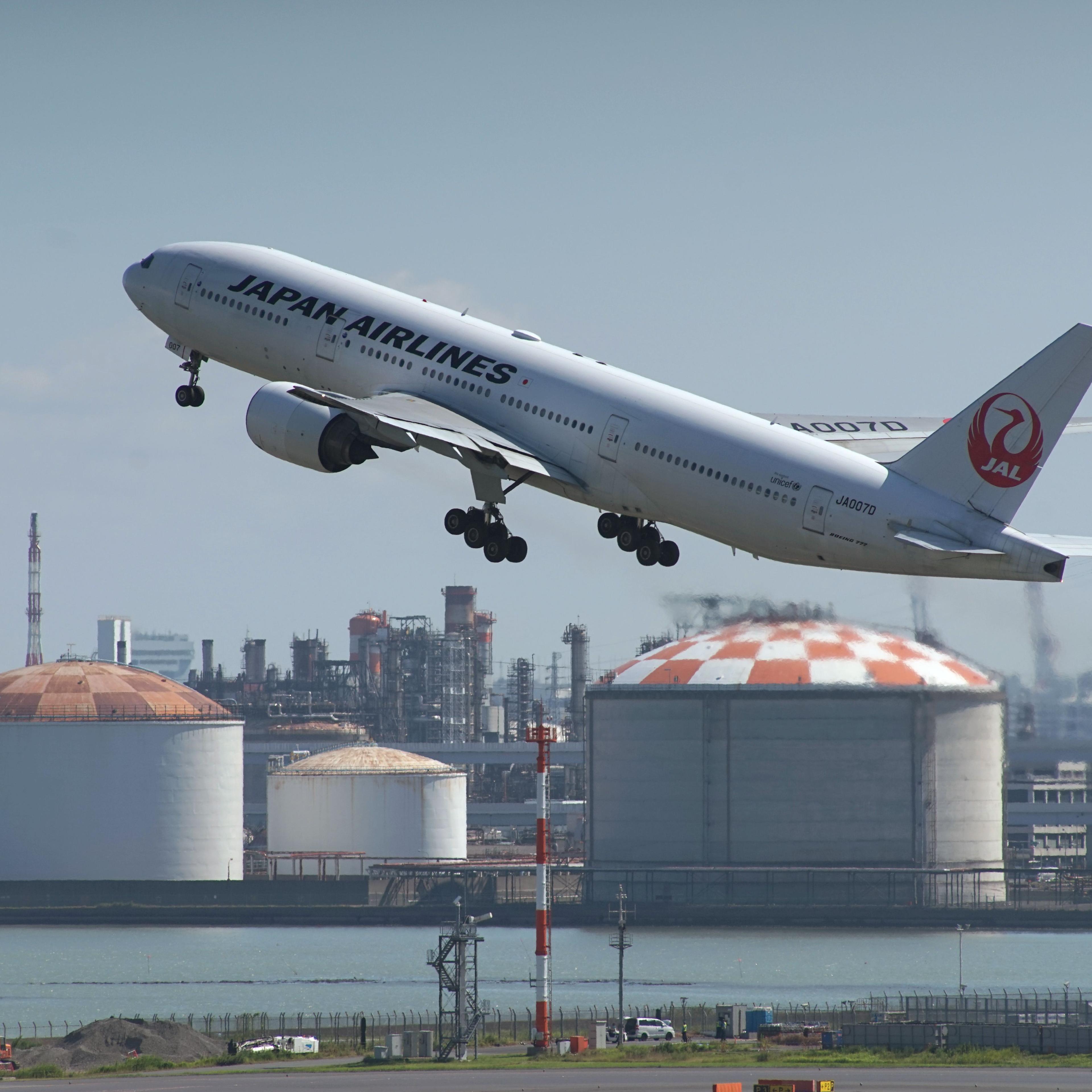 JAPAN-AVIATION-COMPANY-EARNINGS-ANA-JAL