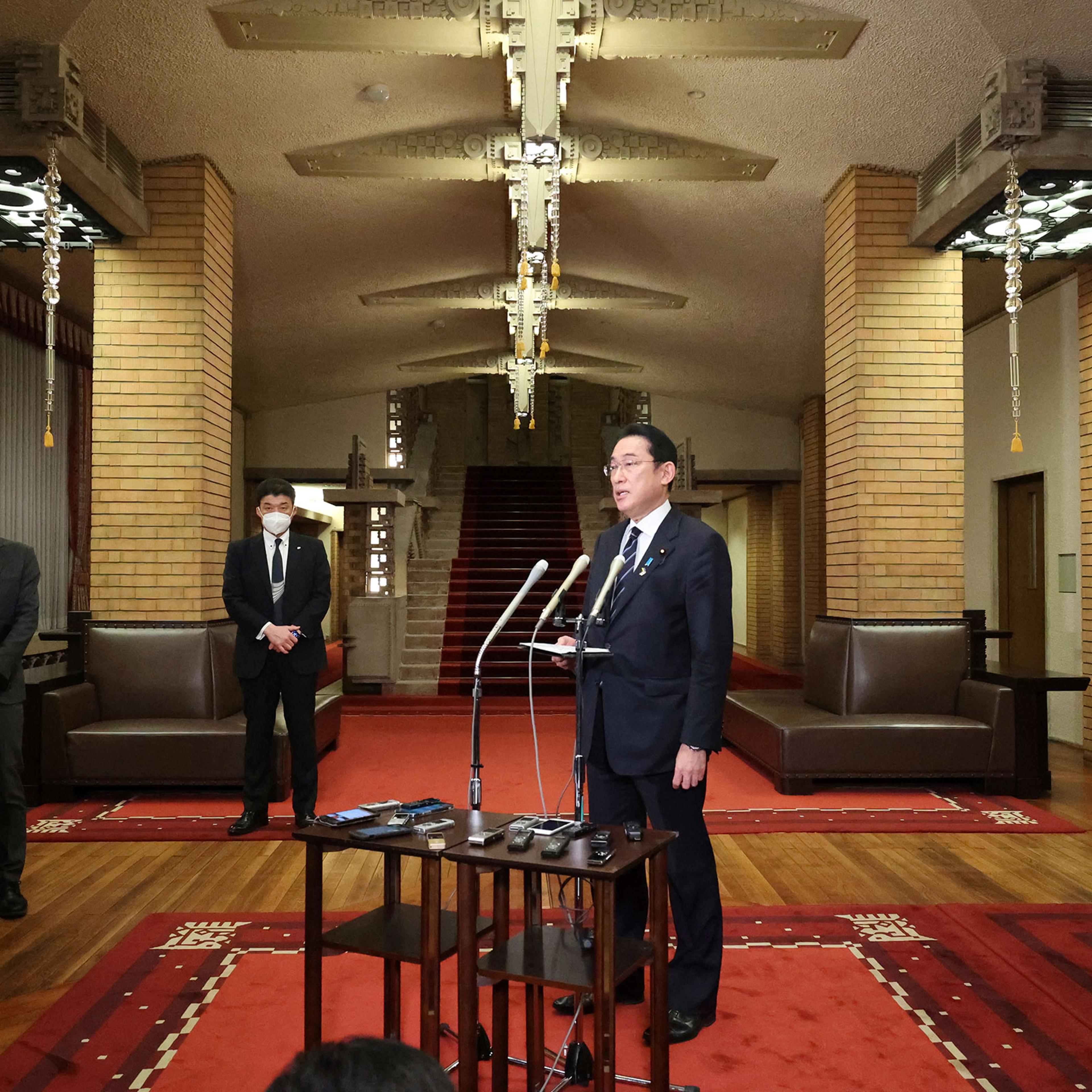 PM Kishida leaves for G7 Summit