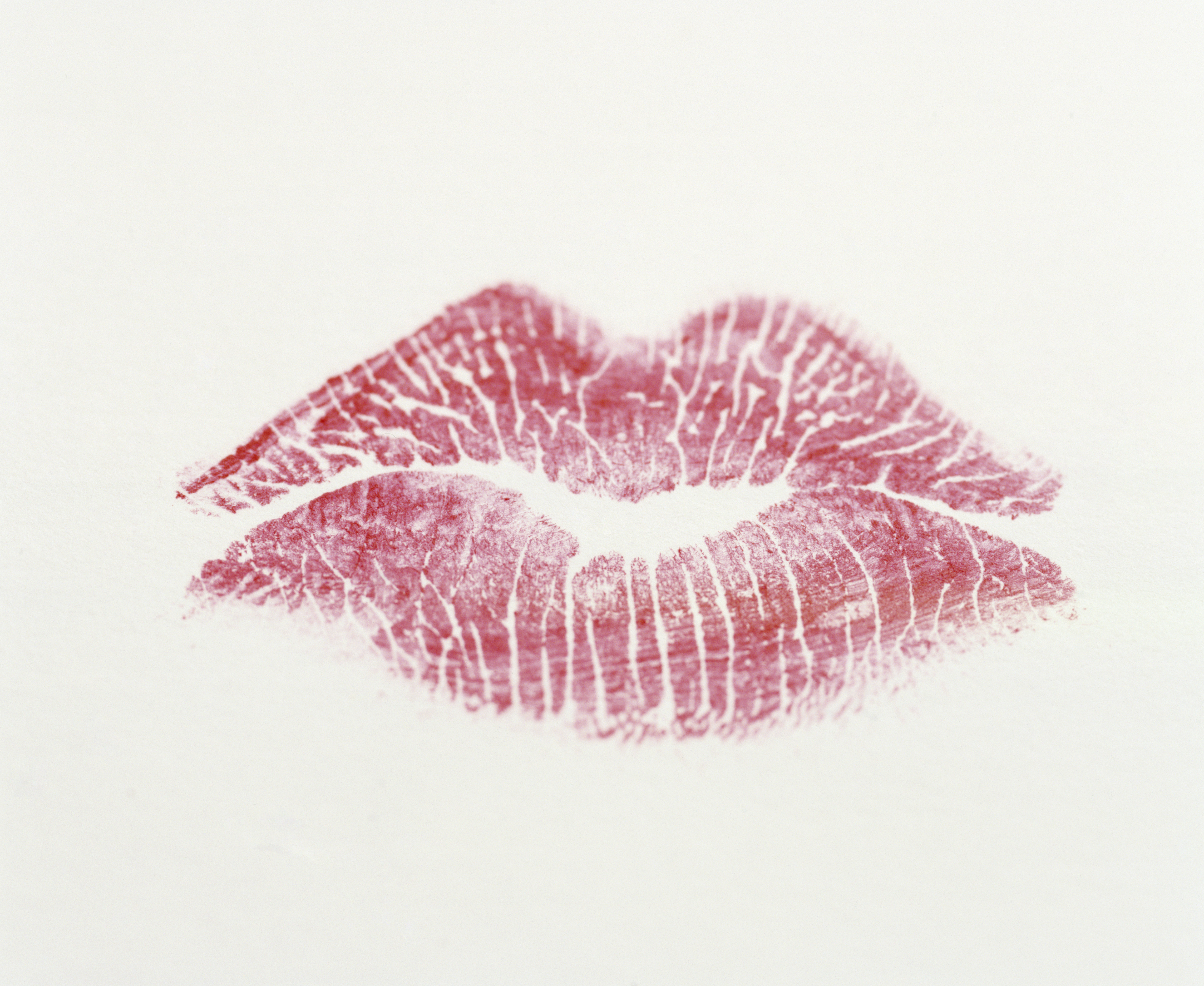 lipstick-kiss-mark