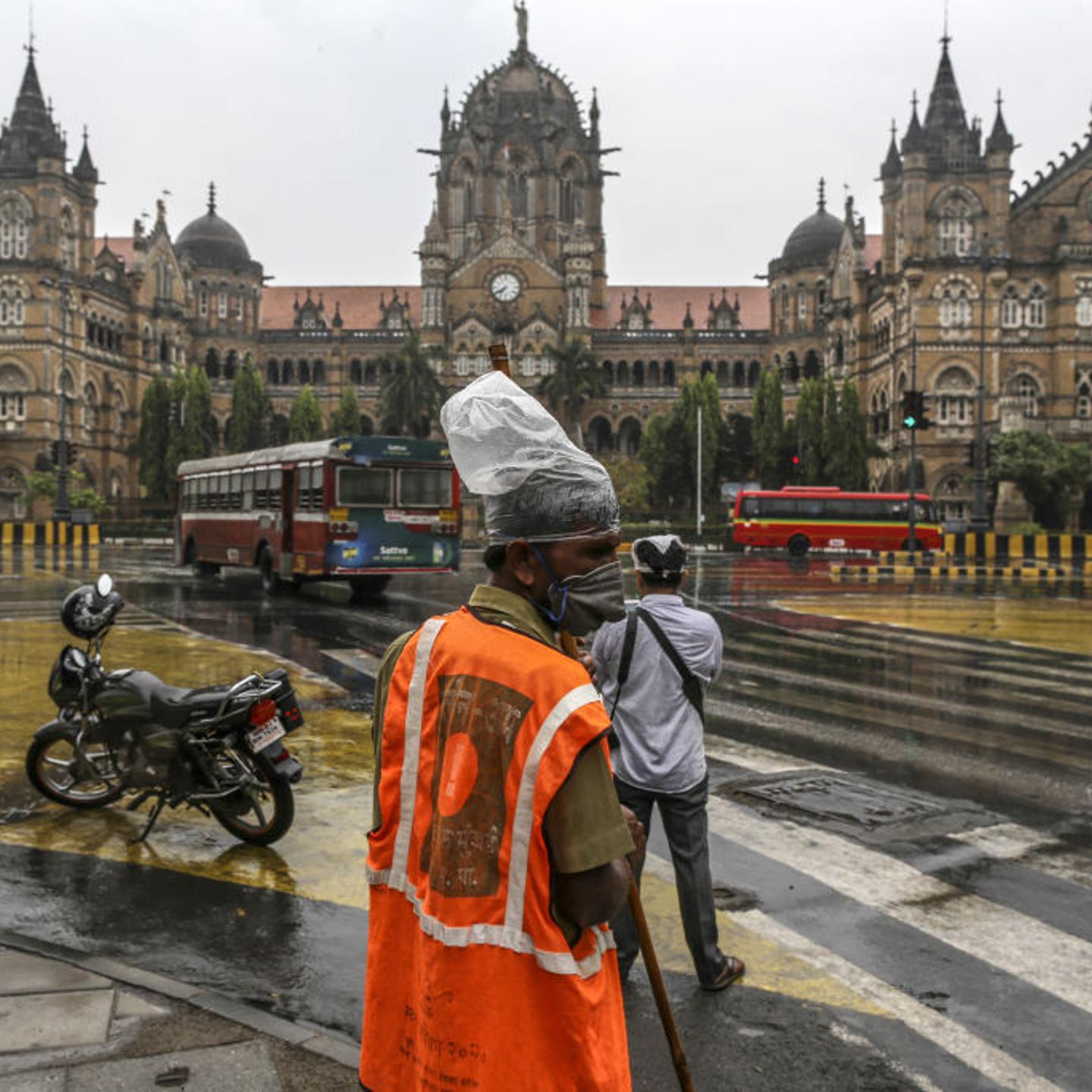 Daily Life in Mumbai as Virus Overwhelms City and Roils India's Economy