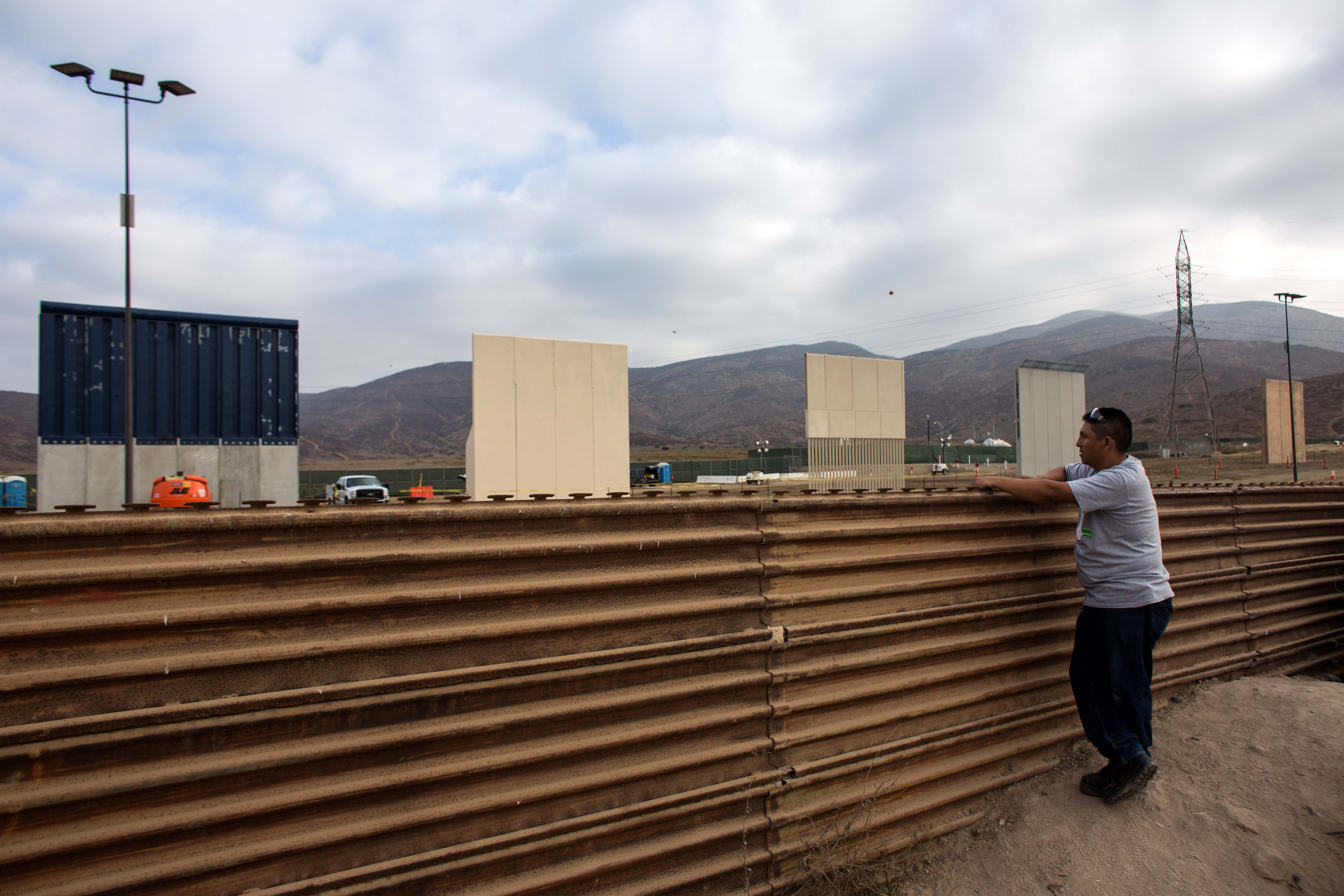 MEXICO-US-BORDER-WALL