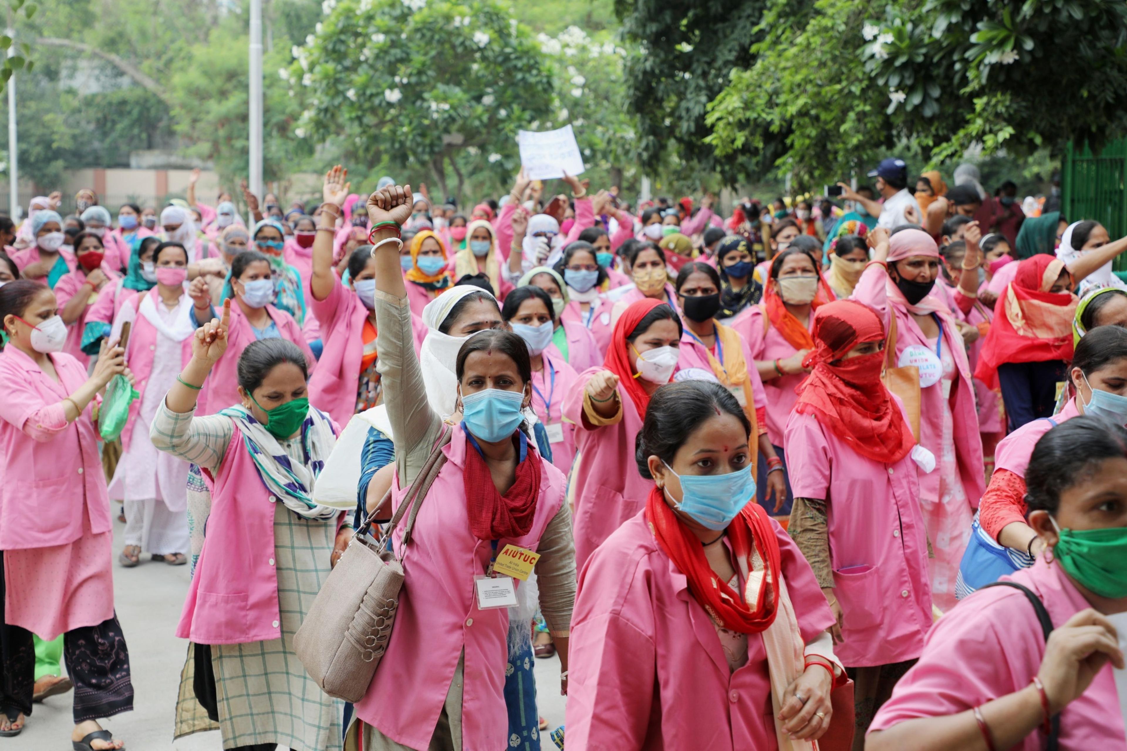 Indias Army of 600,000 Virus-Hunting Women Goes on Strike