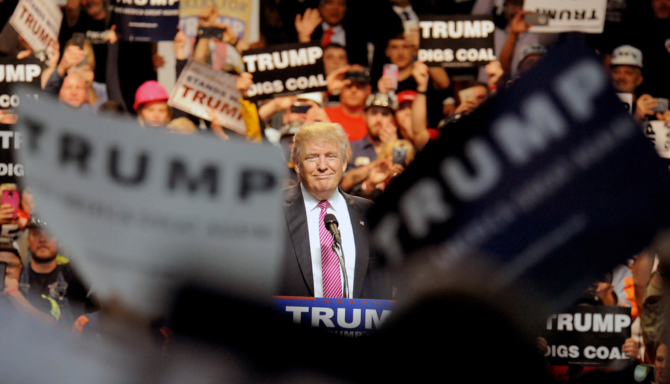 Republican U.S. presidential candidate Donald Trump speaks to supporters in Charleston, West Virginia, U.S. May 5, 2016. REUTERS/Chris Tilley - RTX2D1GT