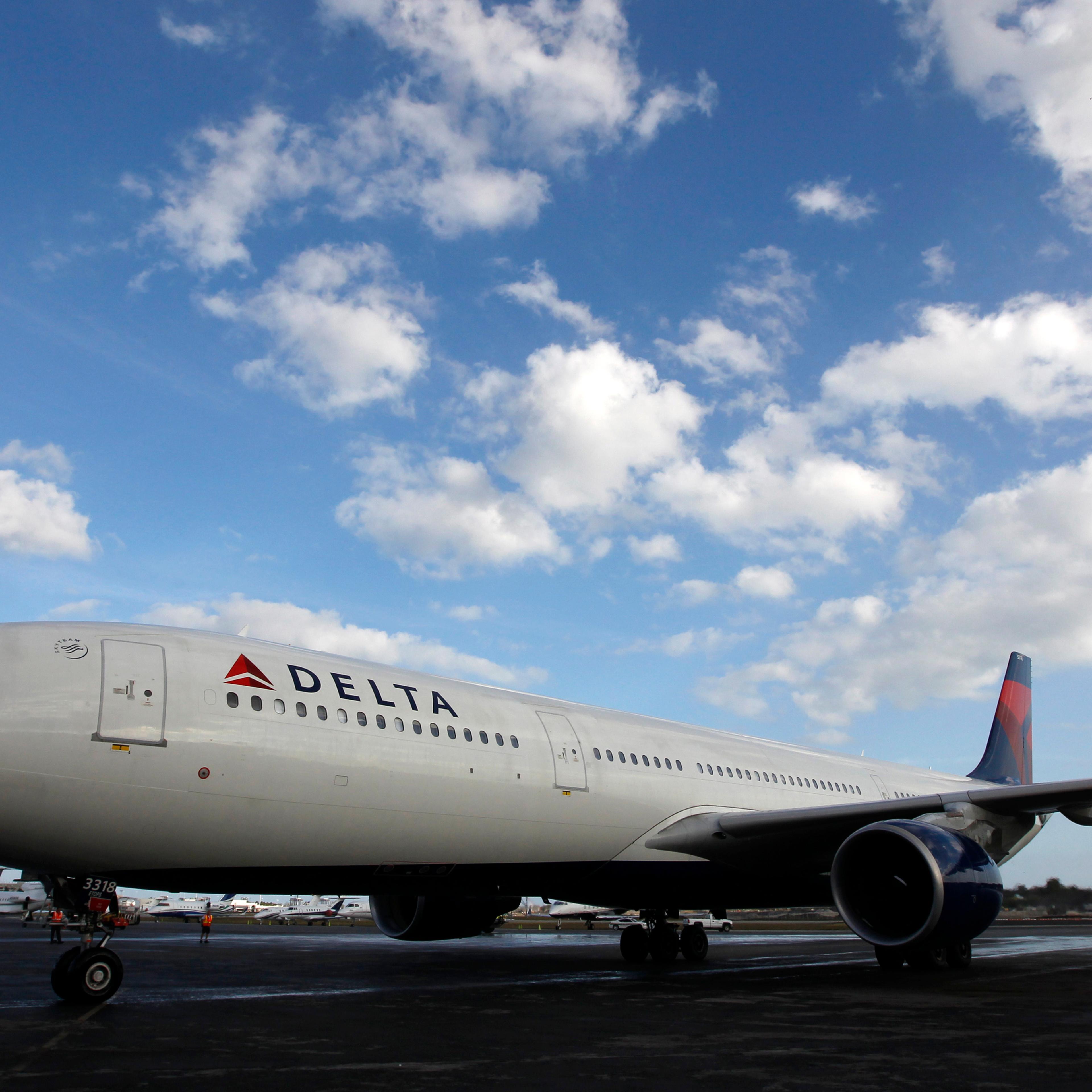 The Delta Airlines Charter at the Ft. Lauderdale-Hollywood International Airport in Ft. Lauderdale, Florida on January 2, 2013.