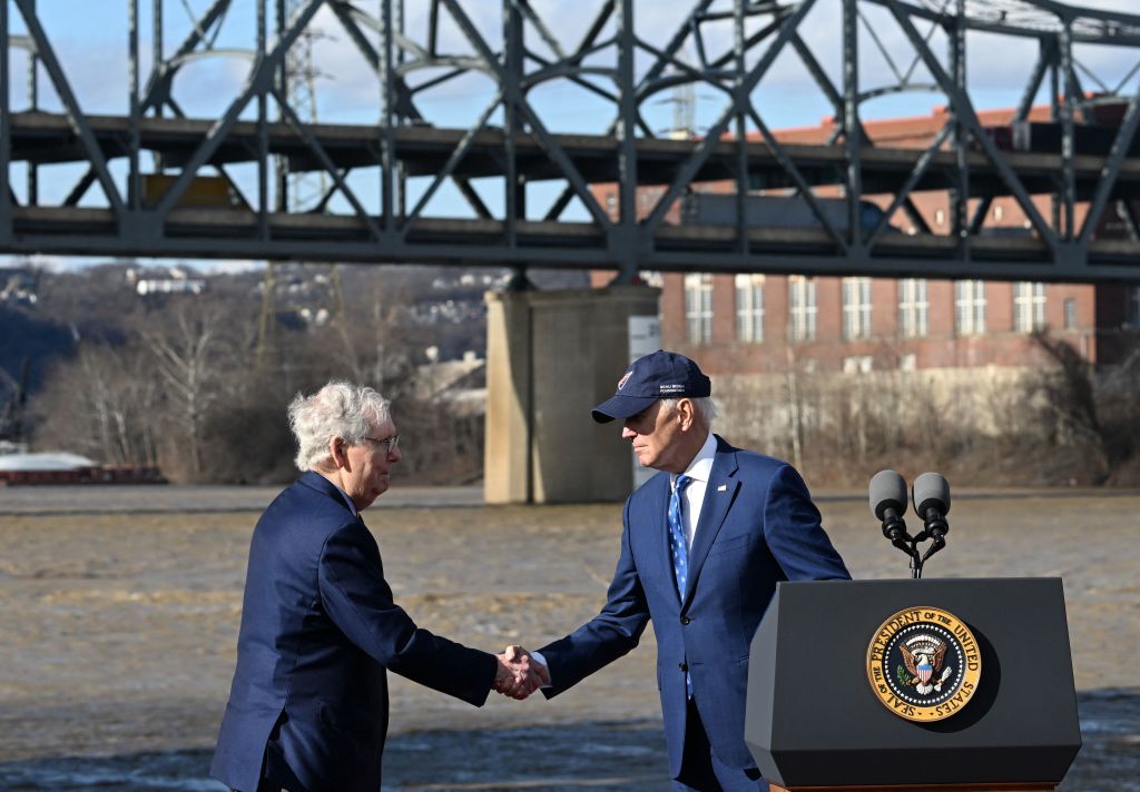 US-POLITICS-ECONOMY-BIDEN