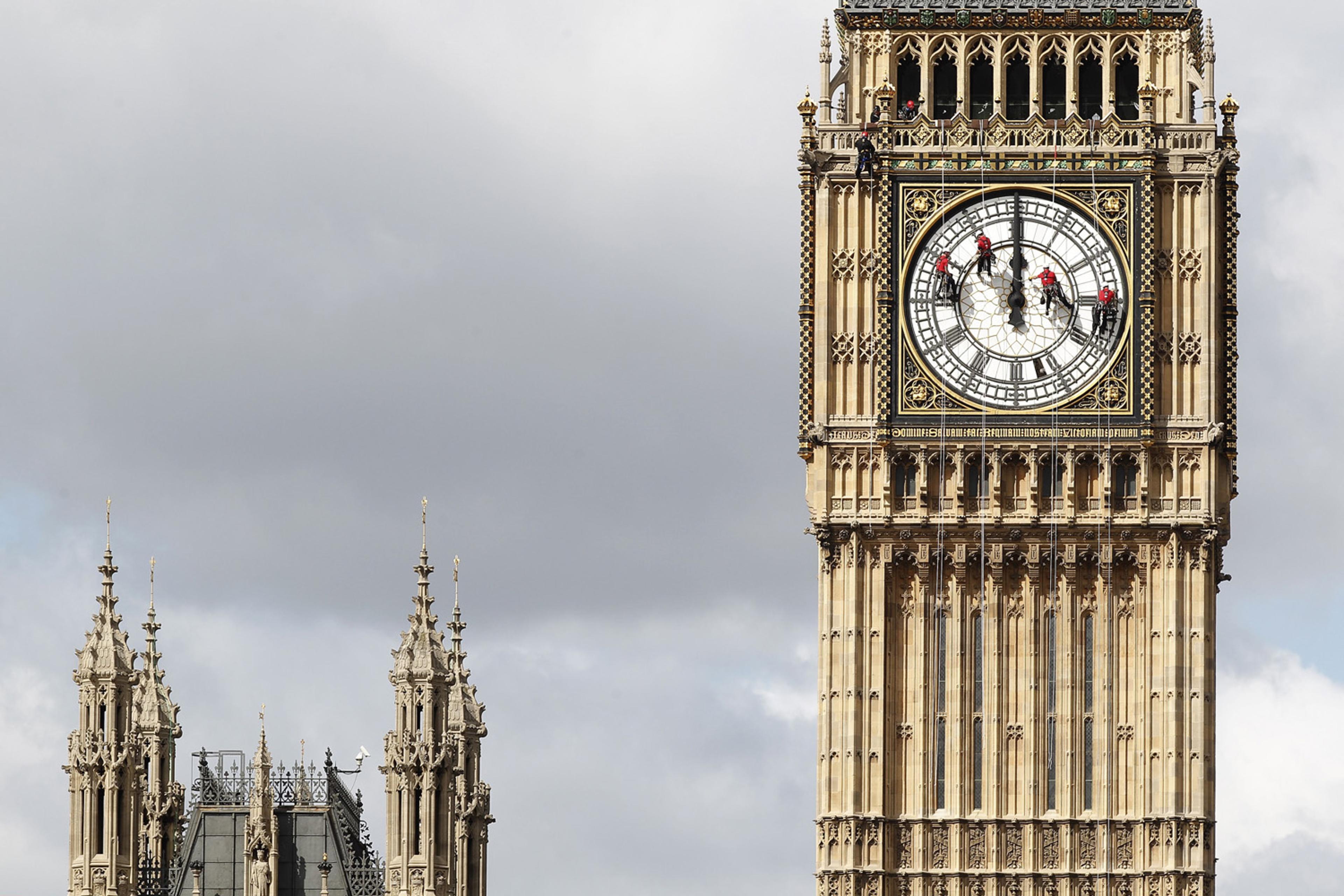 London Big Ben cleaning