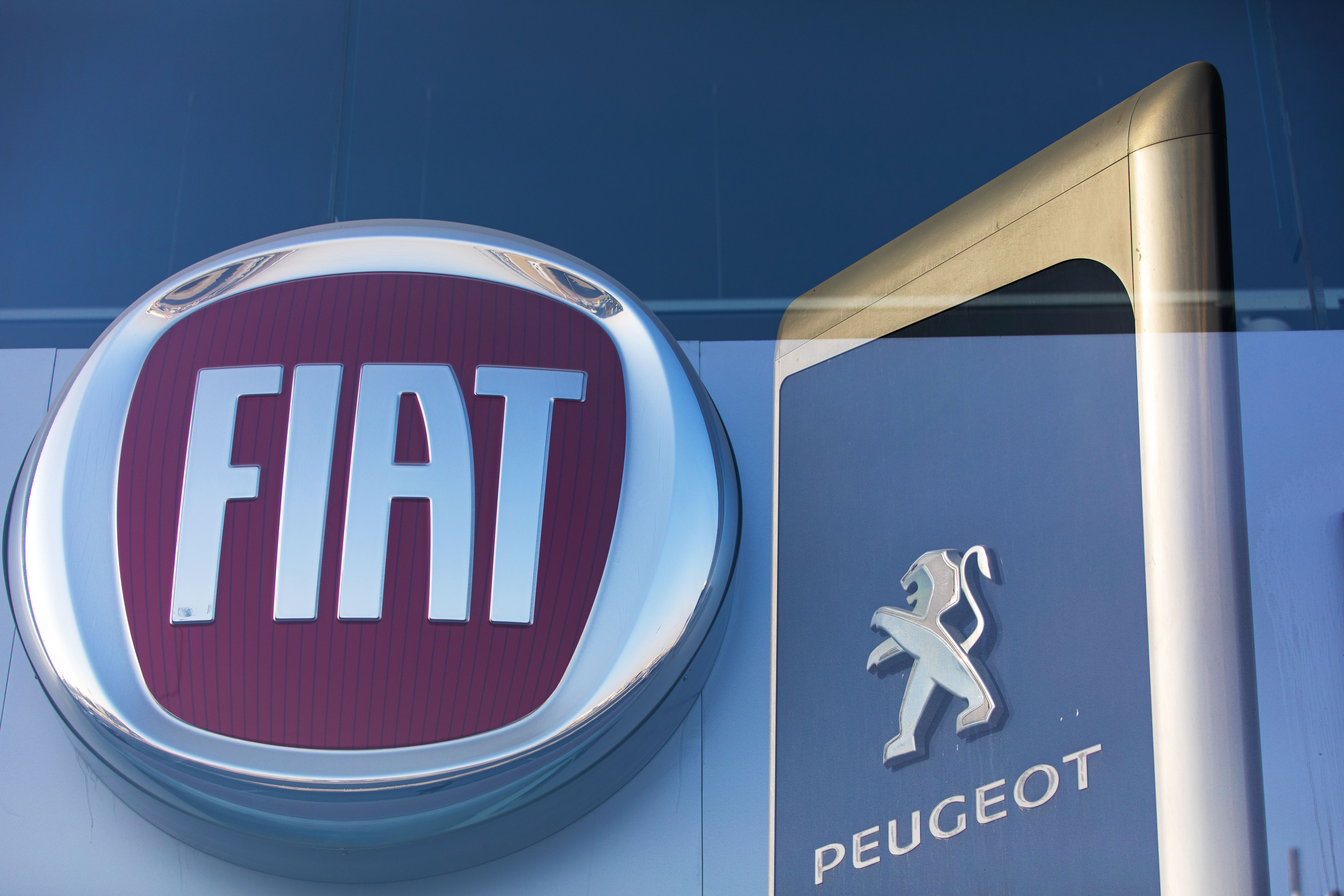 Fiat Chrysler Automobiles NV And PSA Group Agree To Combine Businesses