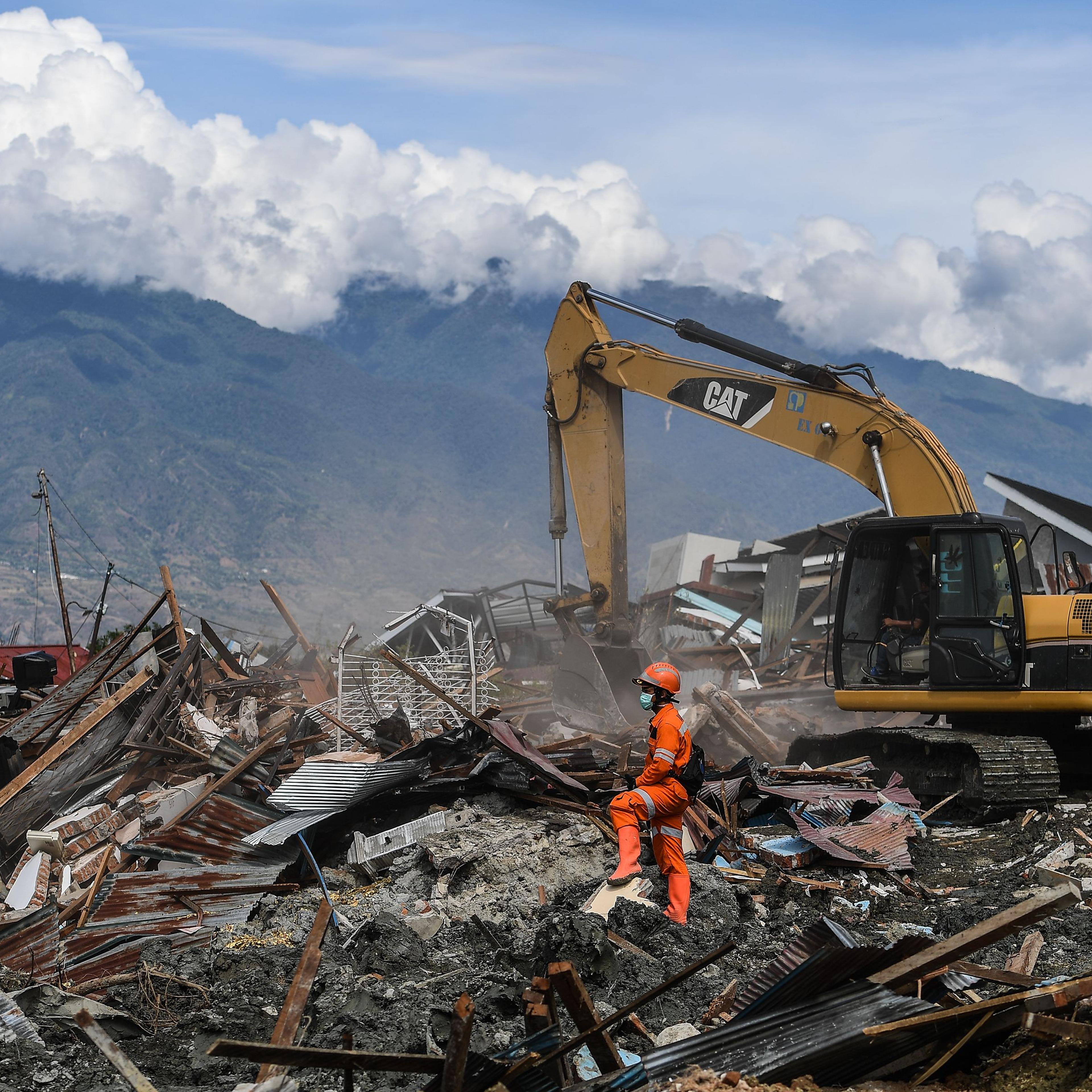 TOPSHOT-INDONESIA-QUAKE