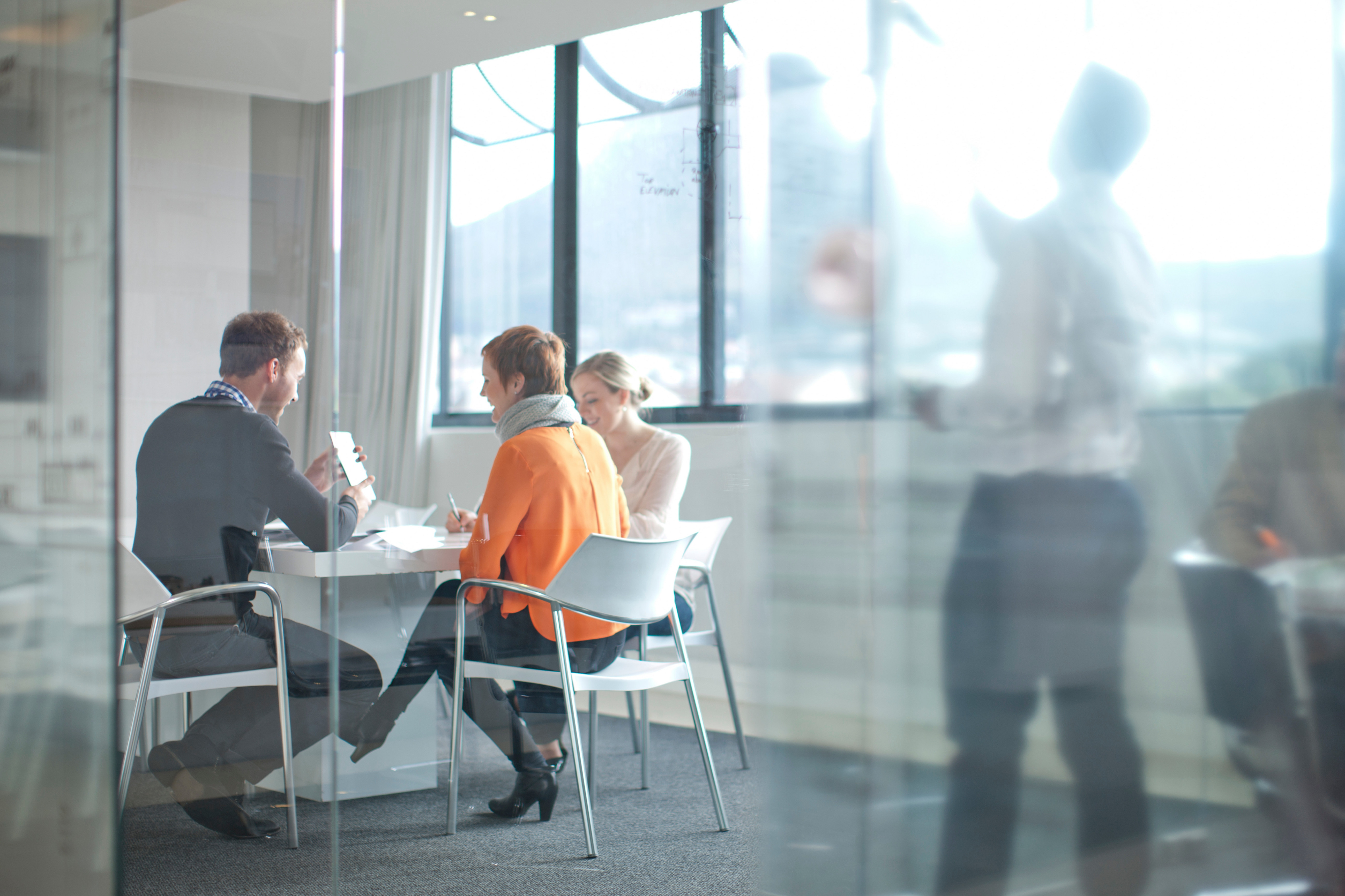 people-meeting-conference-table