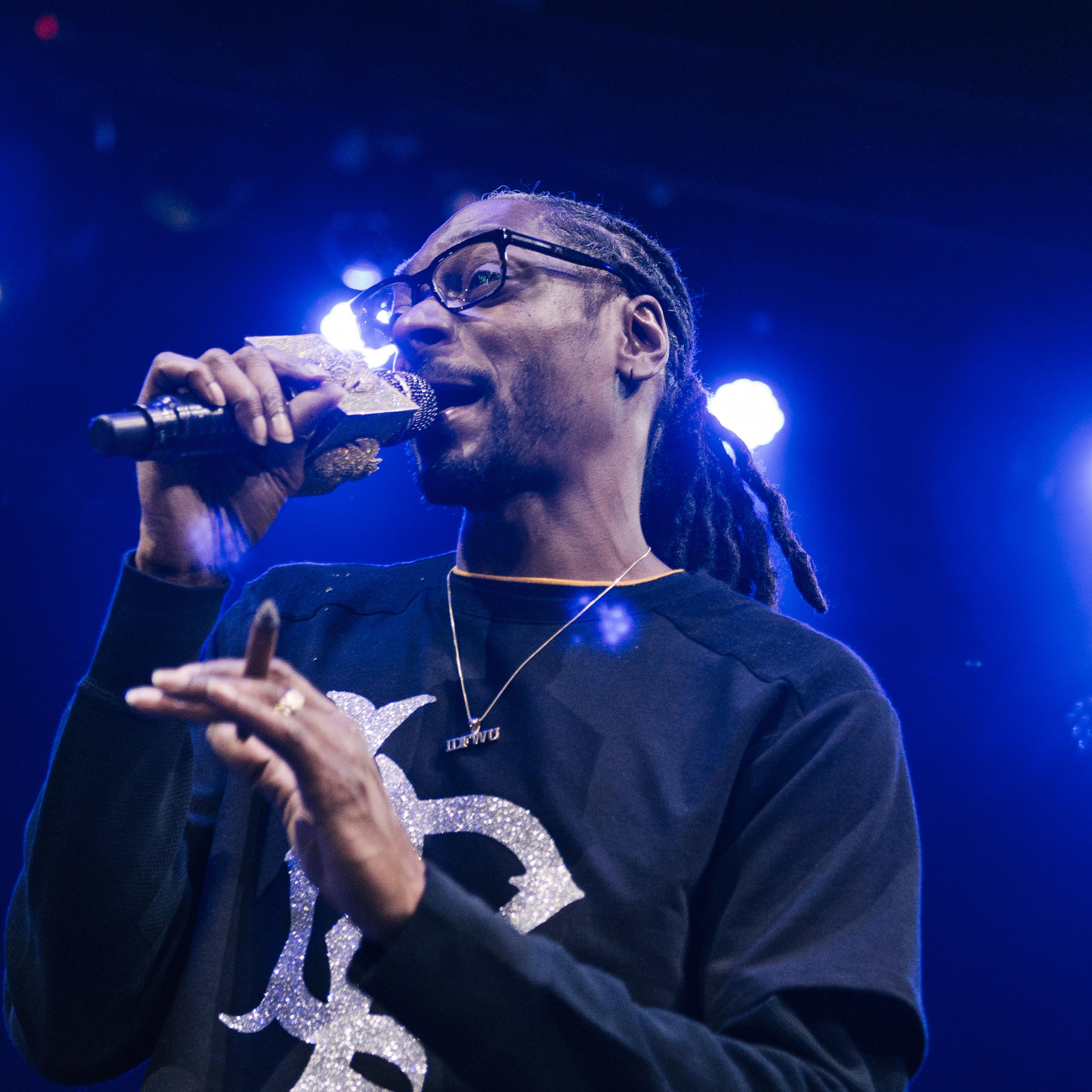 Snoop Dogg performs onstage at the Belasco Theatre on December 19, 2015 in Los Angeles, California.