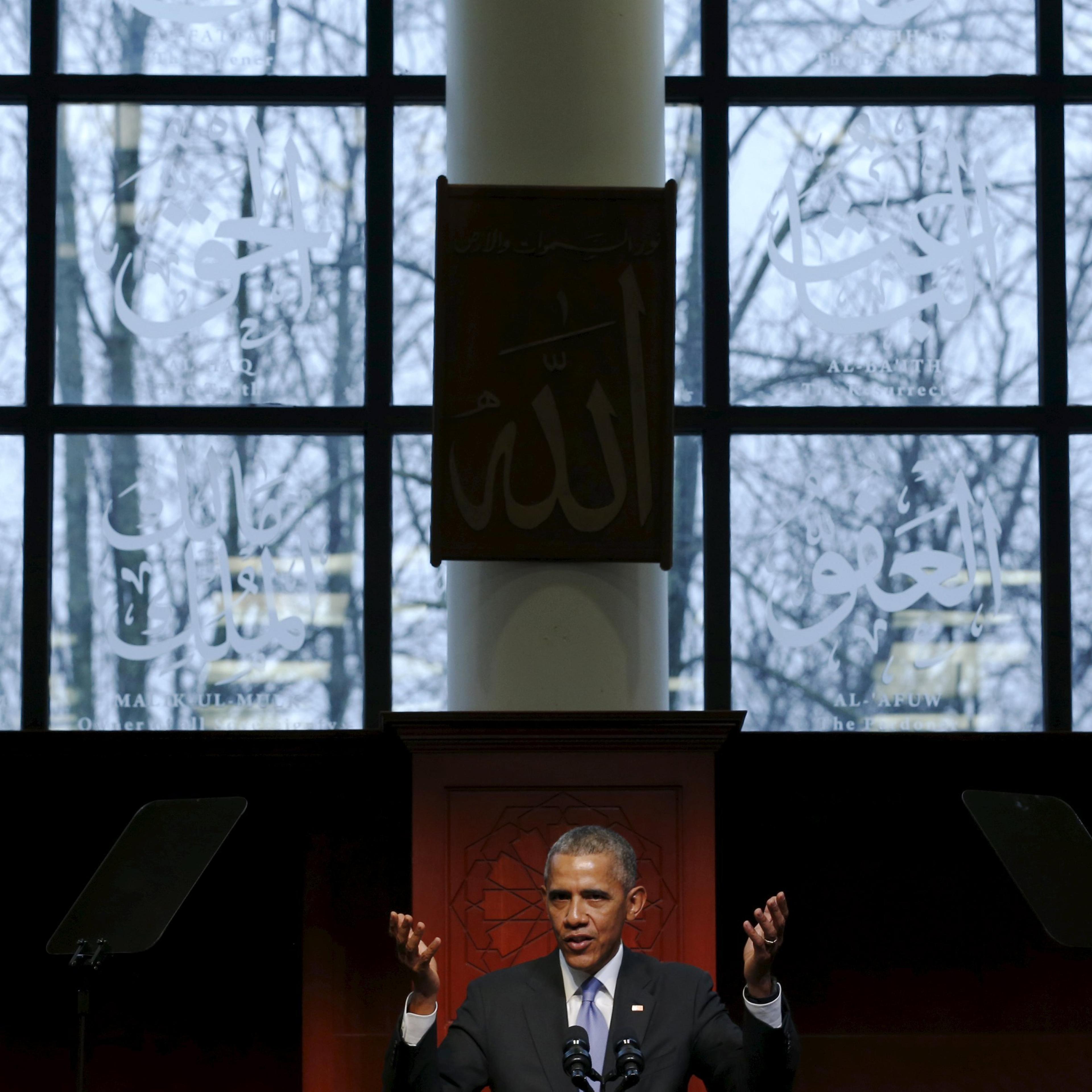 President Barack Obama delivers remarks at the Islamic Society of Baltimore mosque in Catonsville, Maryland on Feb. 3, 2016.