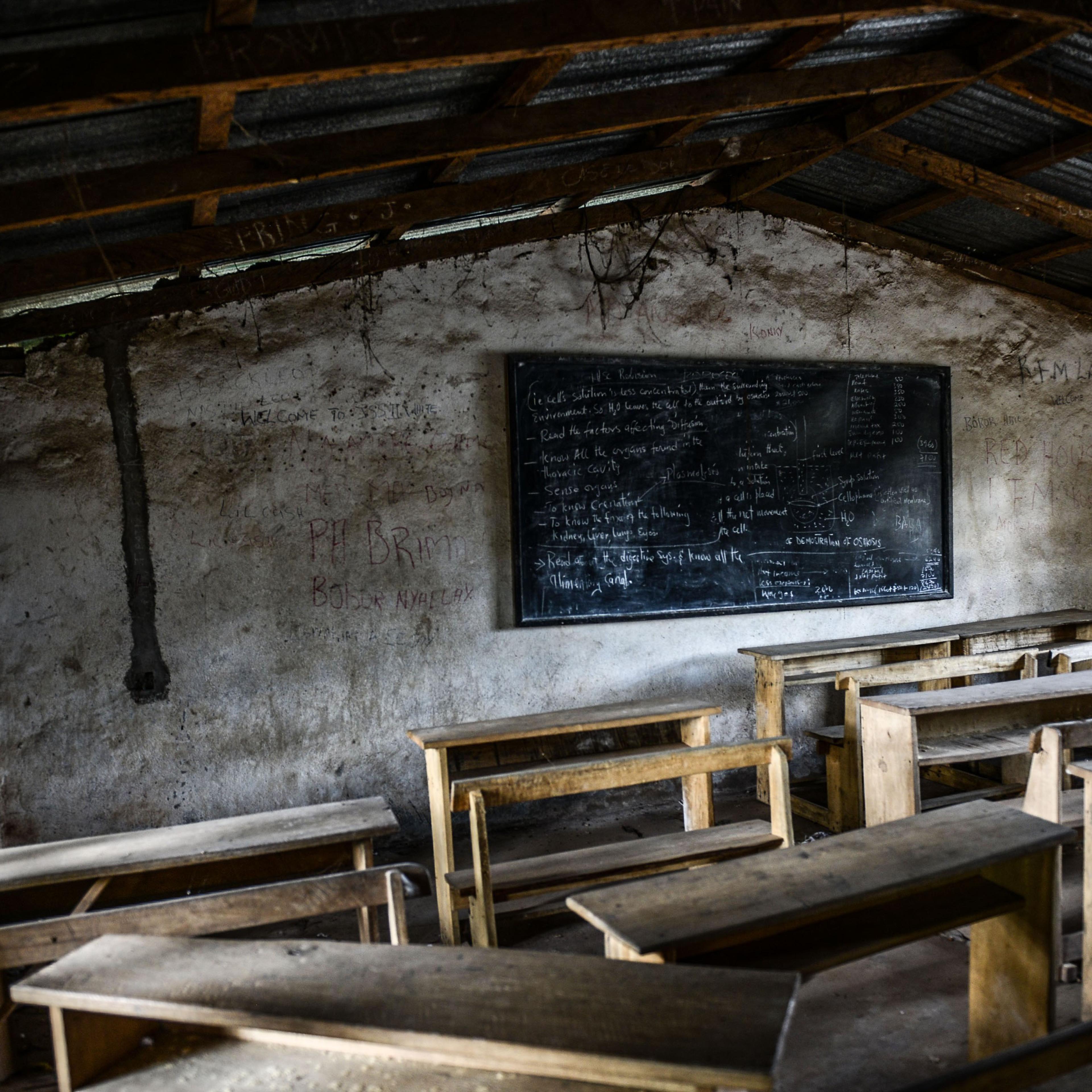 Schools closed in Sierra Leone after Ebola outbreak