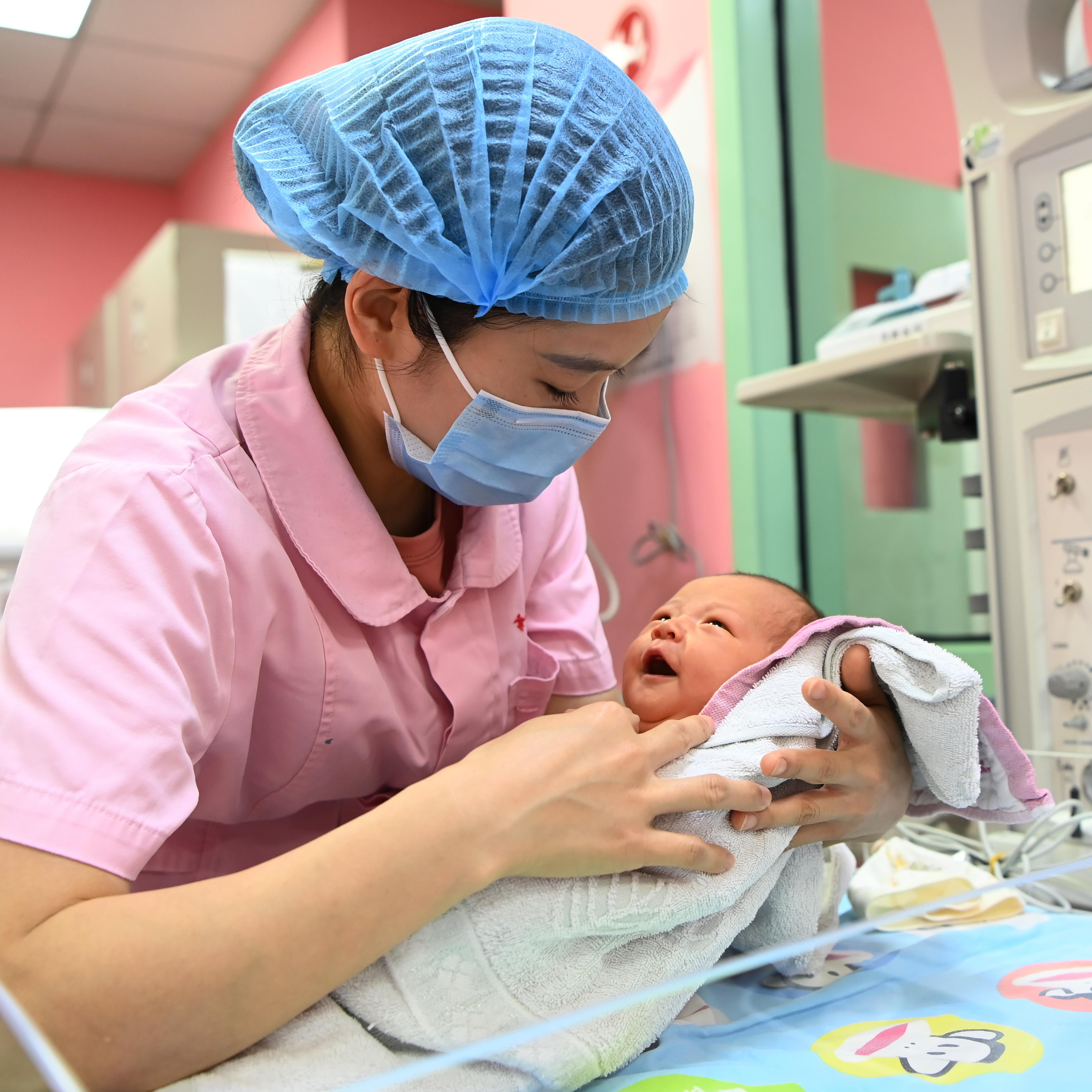International Nurses Day Marked In China